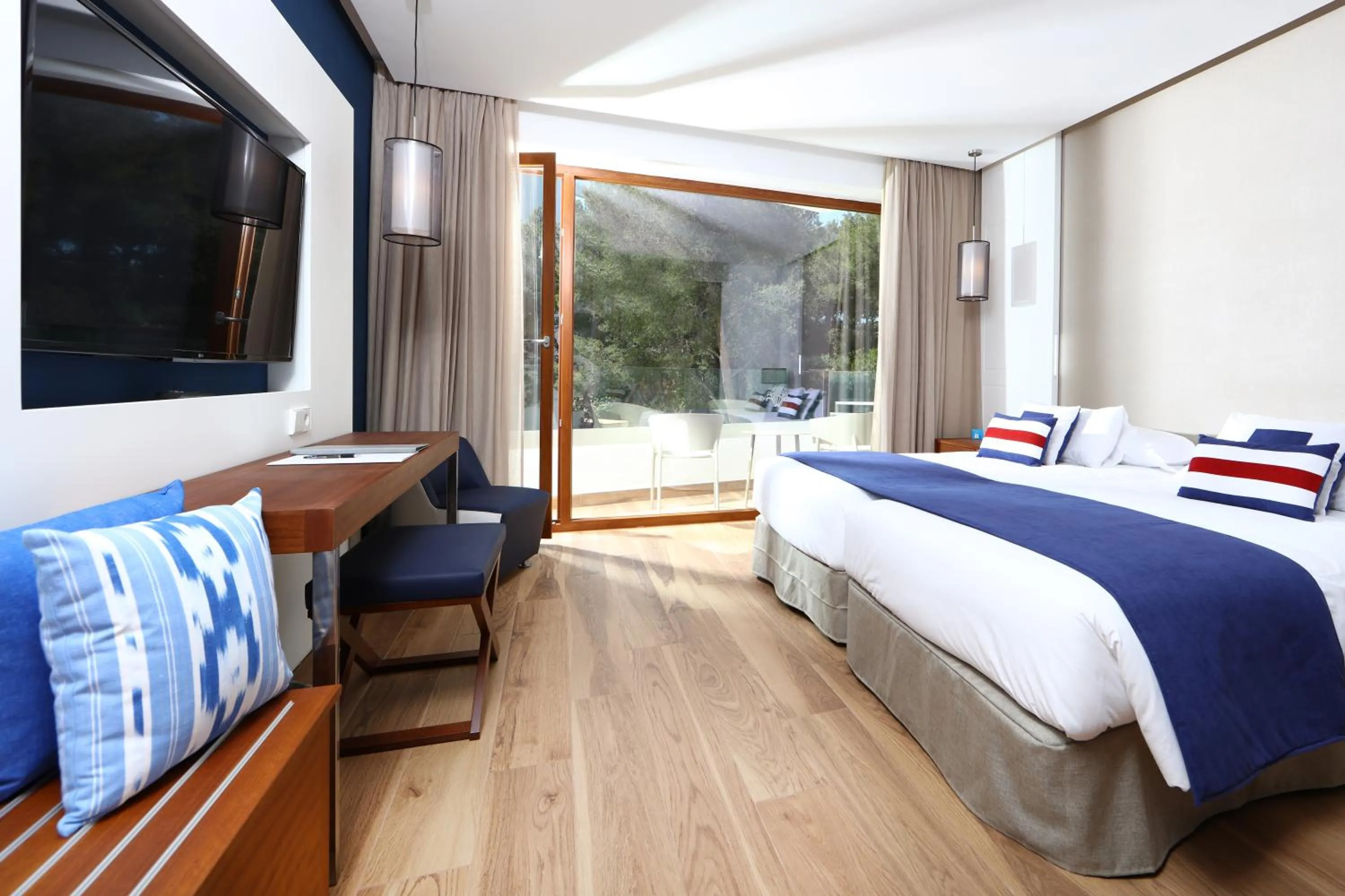 Bedroom, Bed in Hotel Son Caliu Spa Oasis