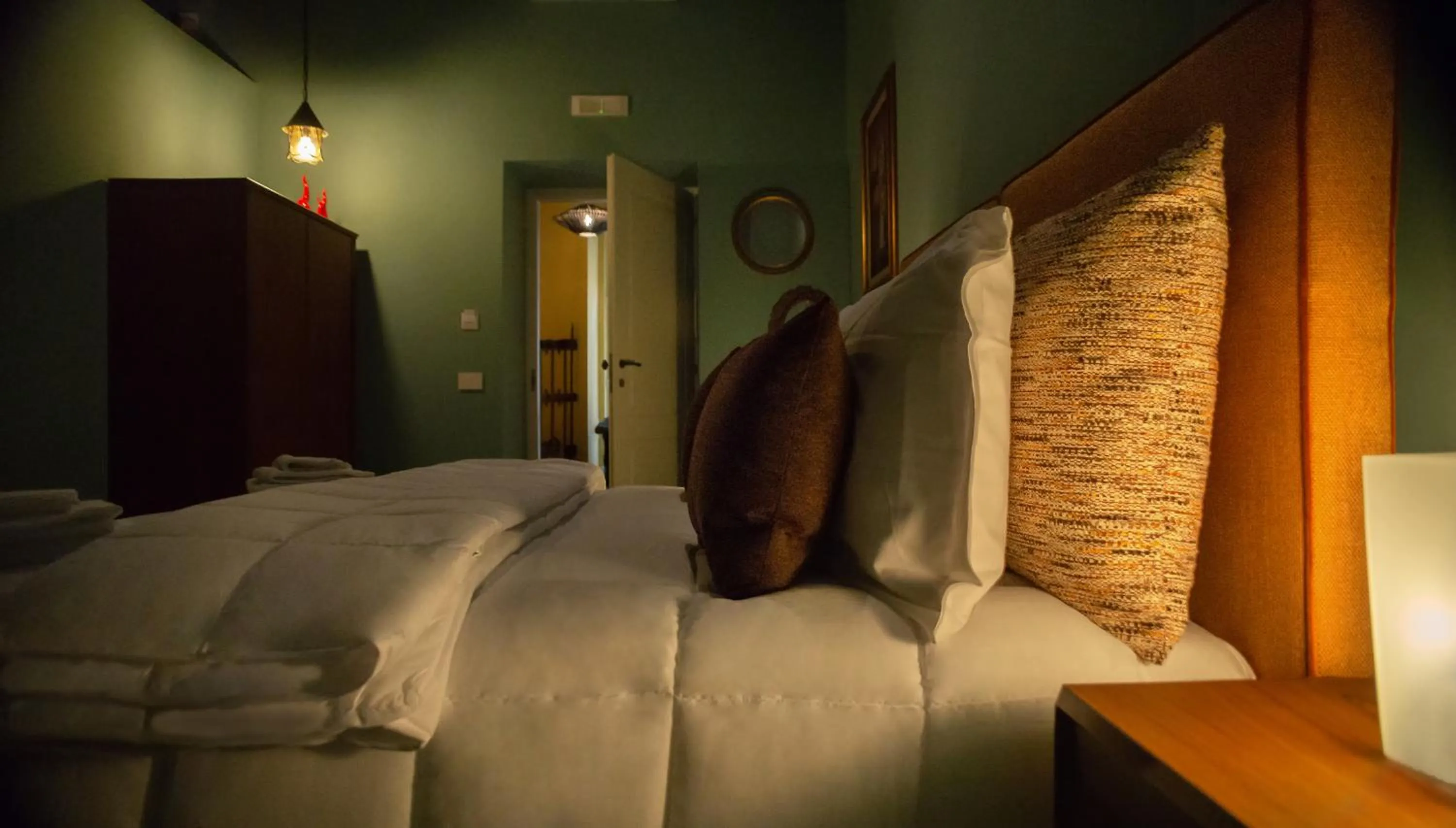 Bed in MONART HOSPITALITY Capodimonte