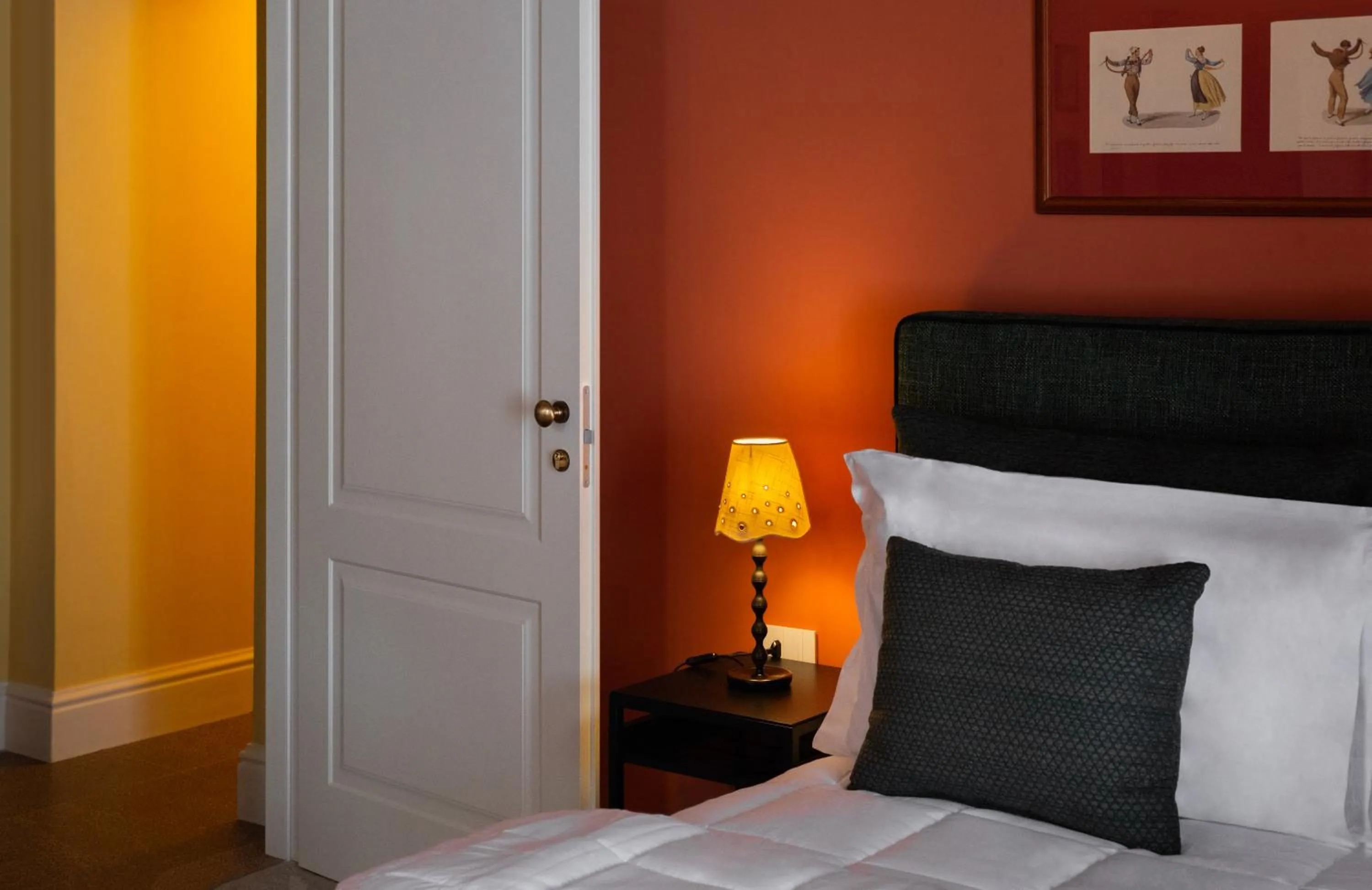 Bed in MONART HOSPITALITY Capodimonte