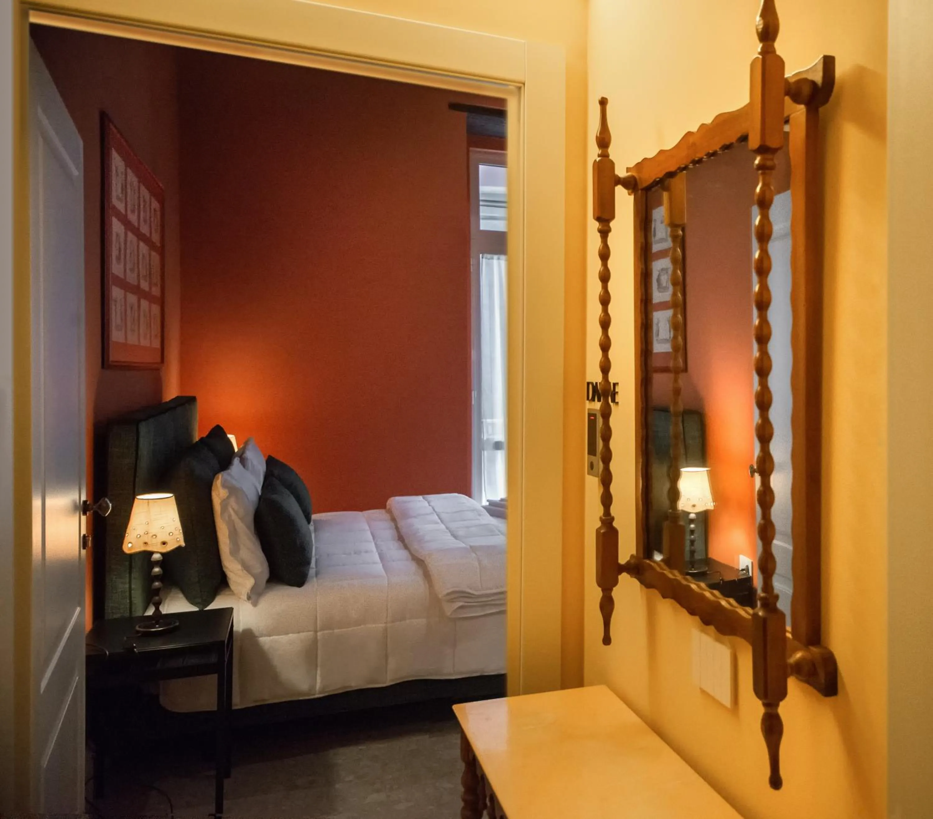 Bed in MONART HOSPITALITY Capodimonte