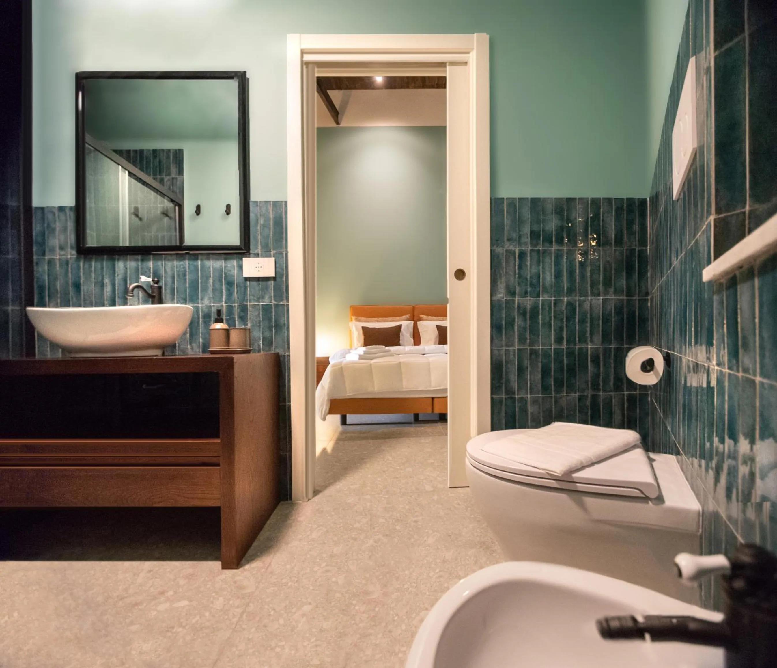 Toilet in MONART HOSPITALITY Capodimonte