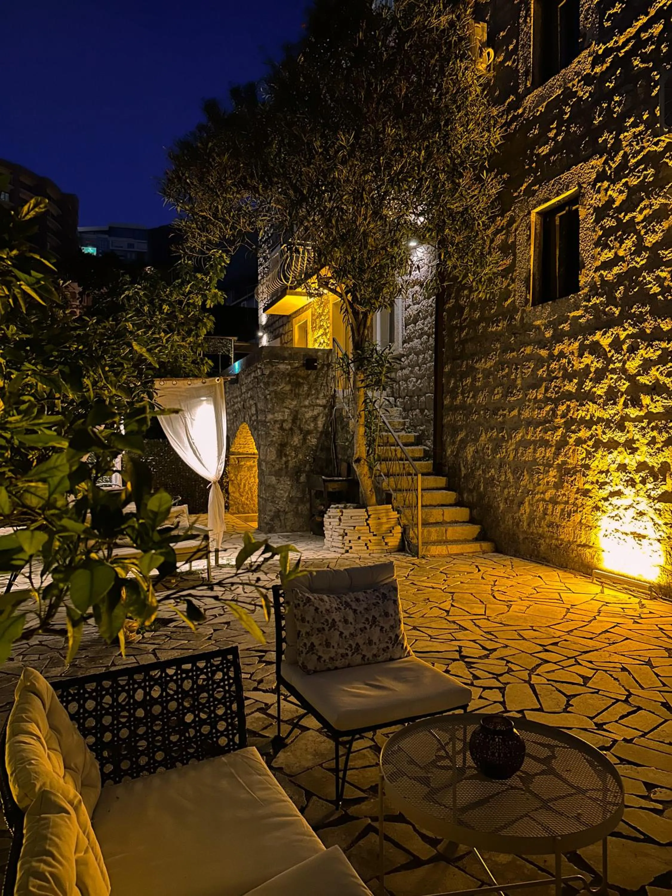 Seating area in Serenita Stone House
