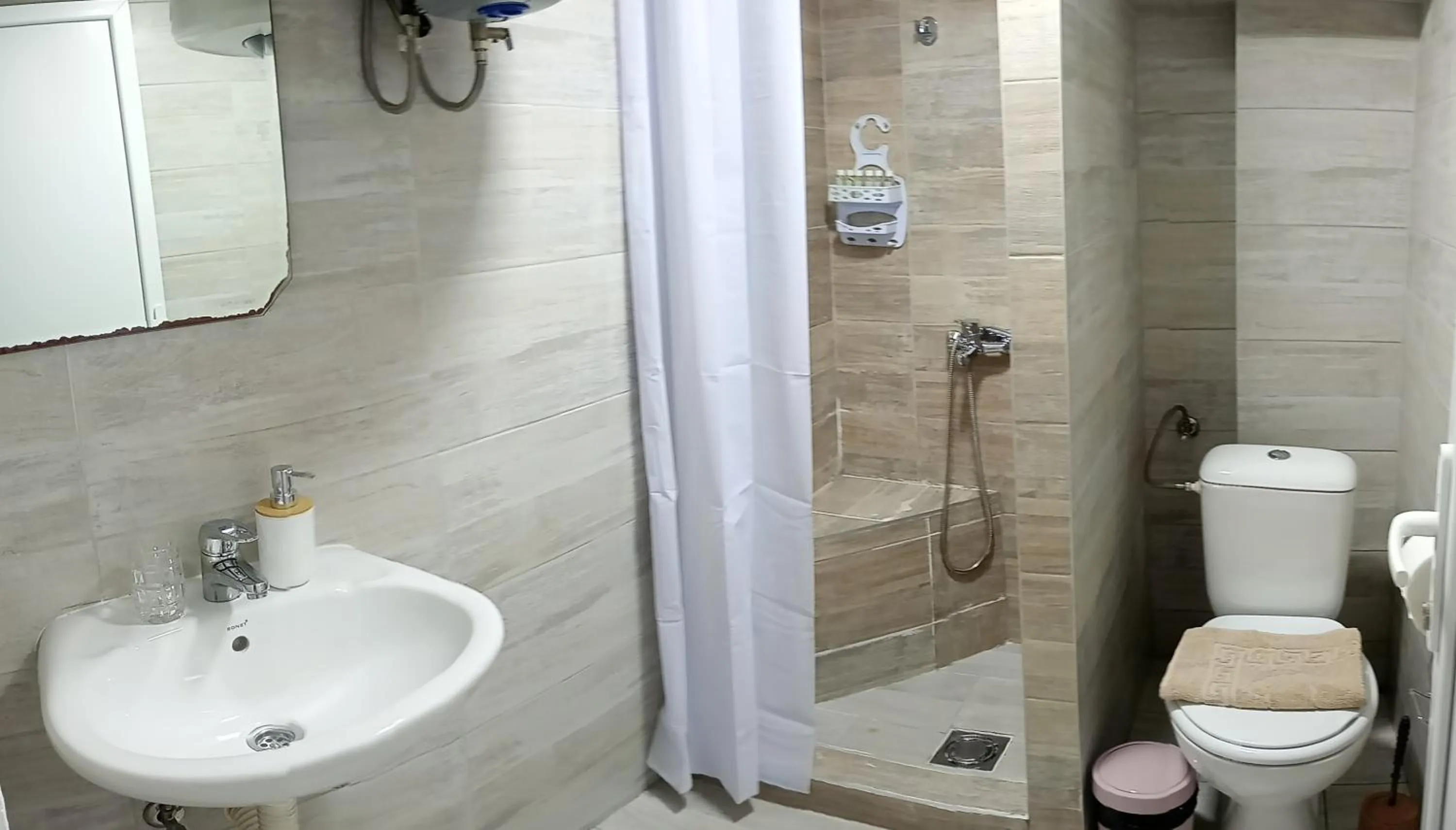 Shower in Serenita Stone House