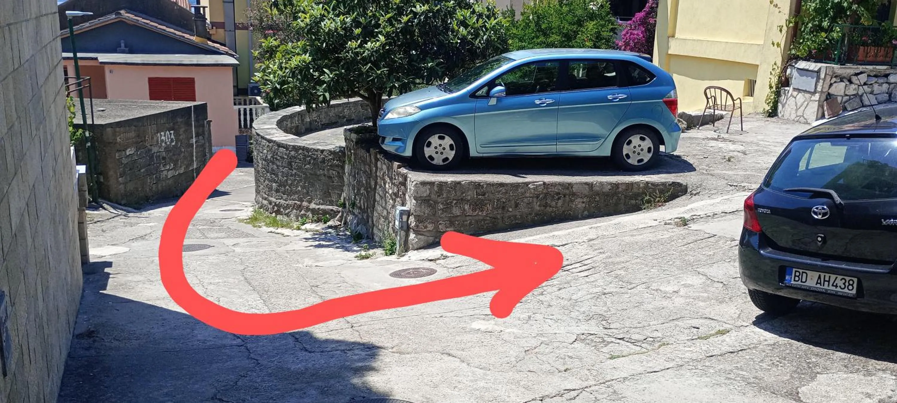 Street view in Serenita Stone House