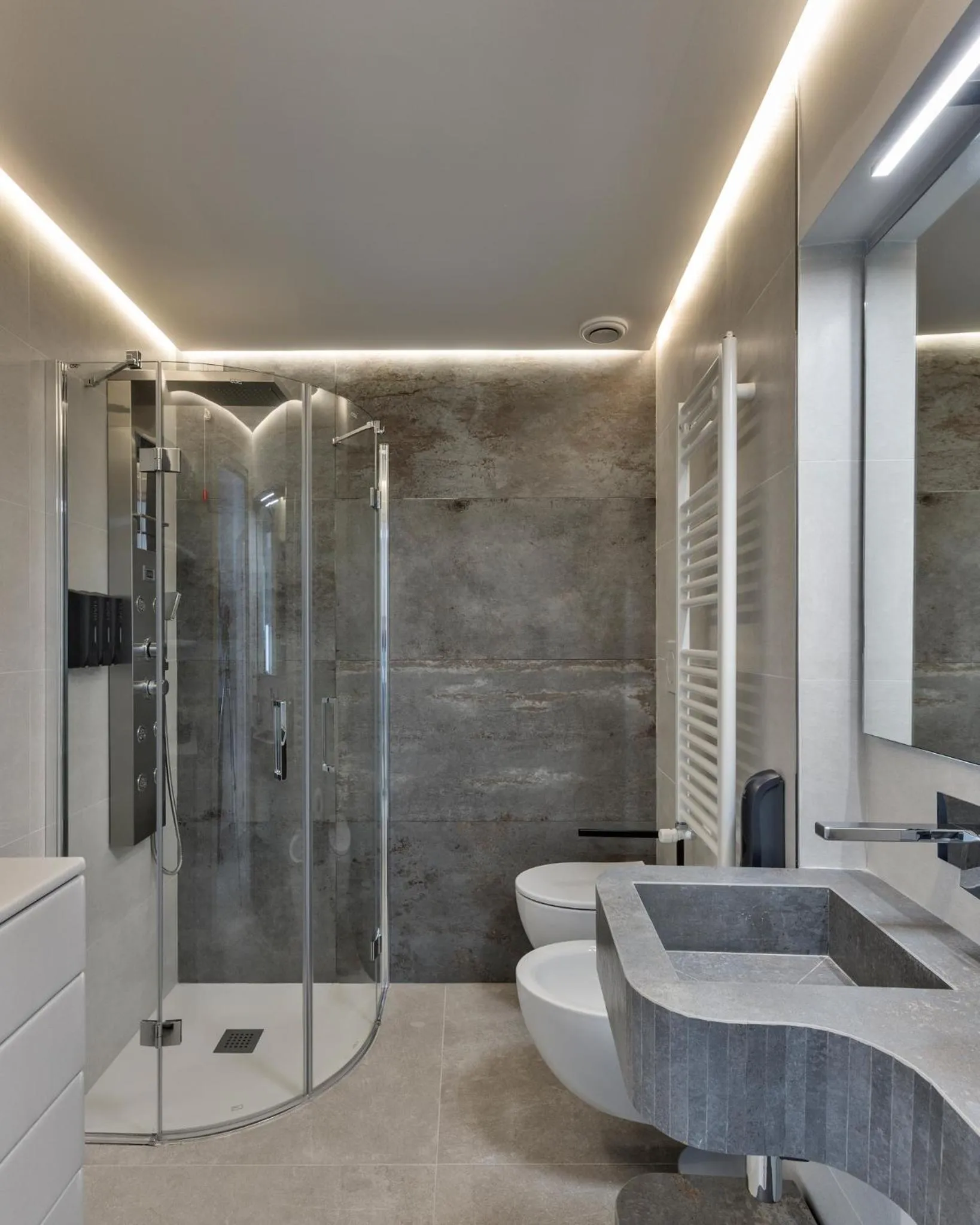 Shower in Casa Massima Suites & SPA