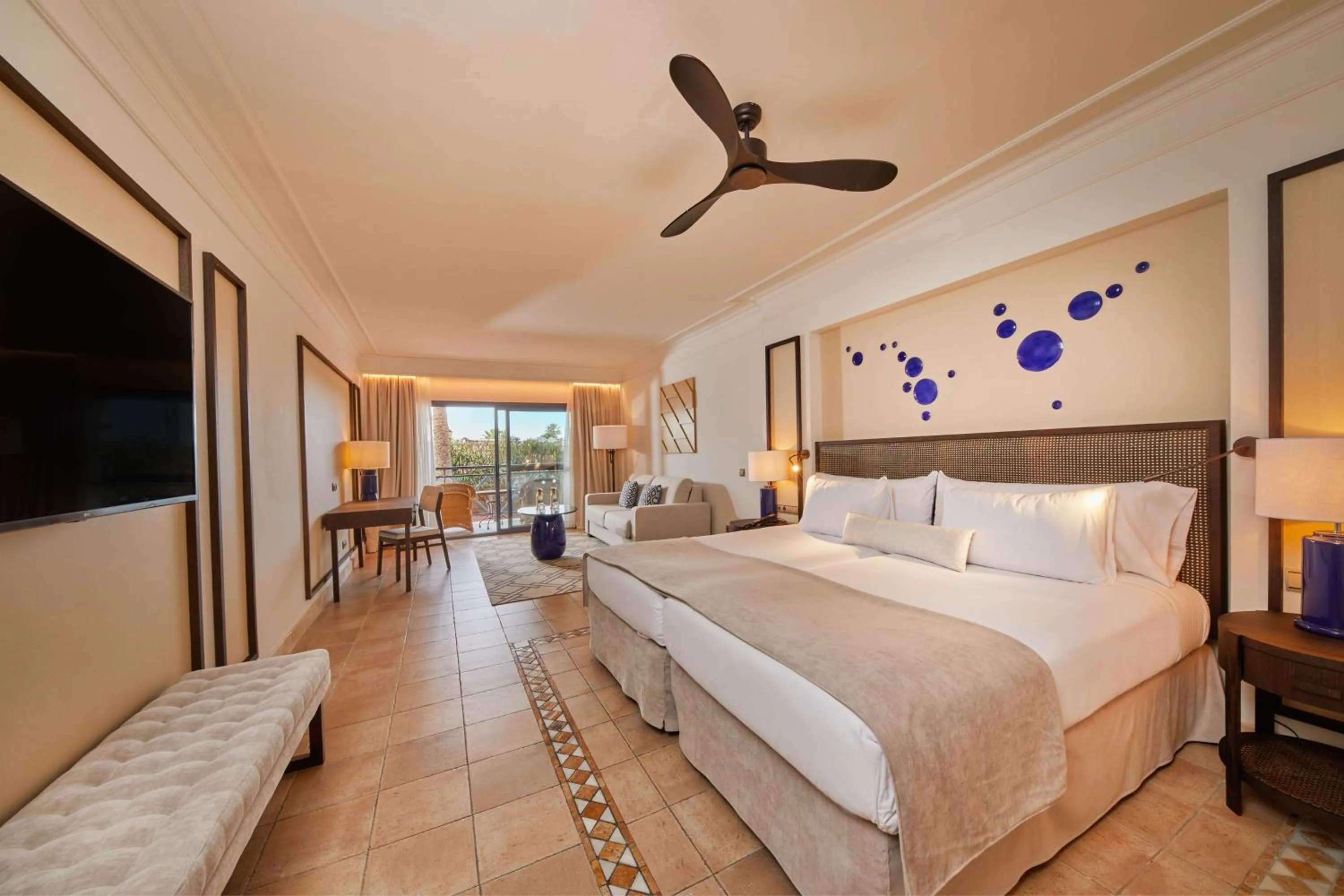 Bedroom, Bed in Secrets Bahía Real Resort & Spa Adults only