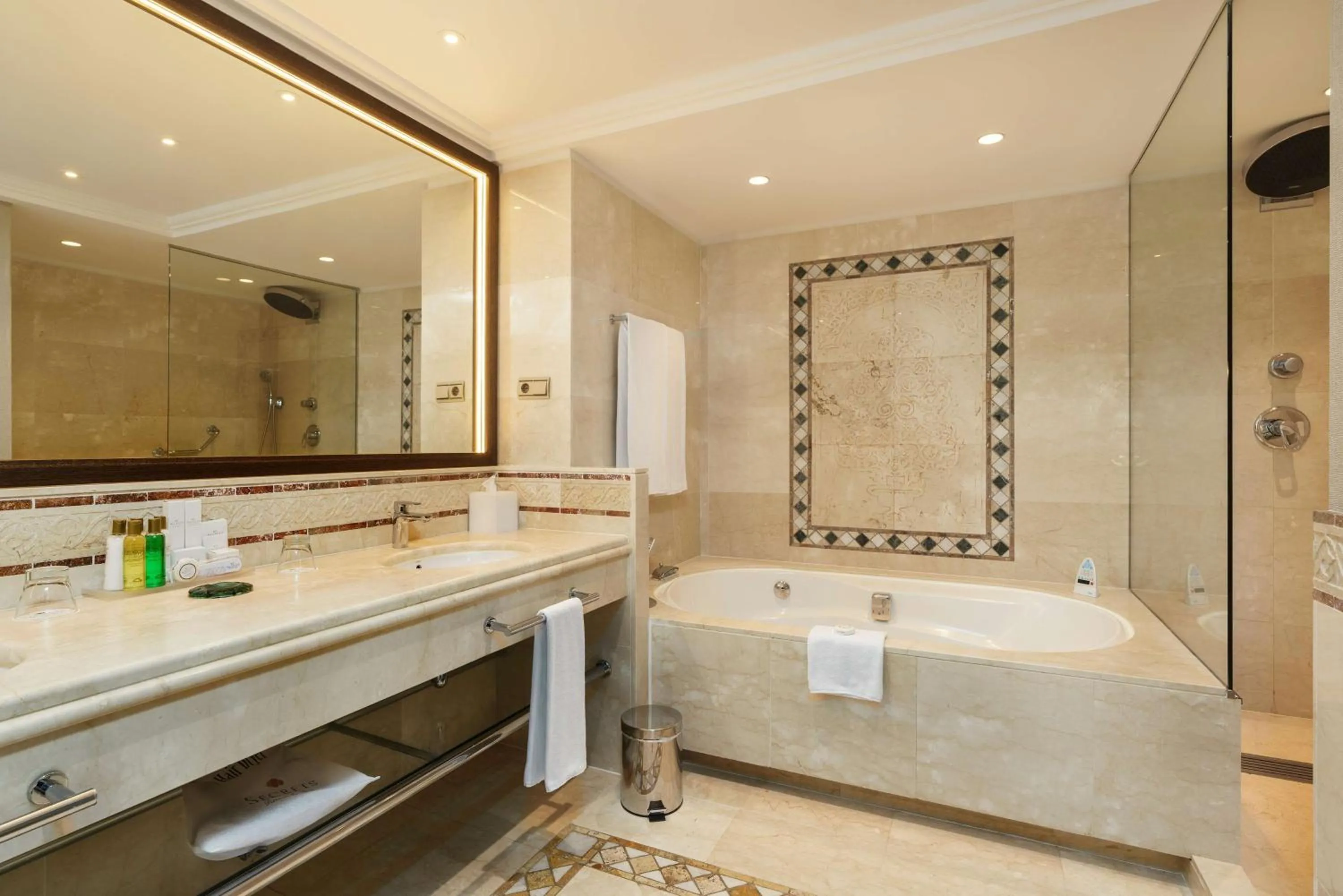 Bedroom in Secrets Bahía Real Resort & Spa Adults only