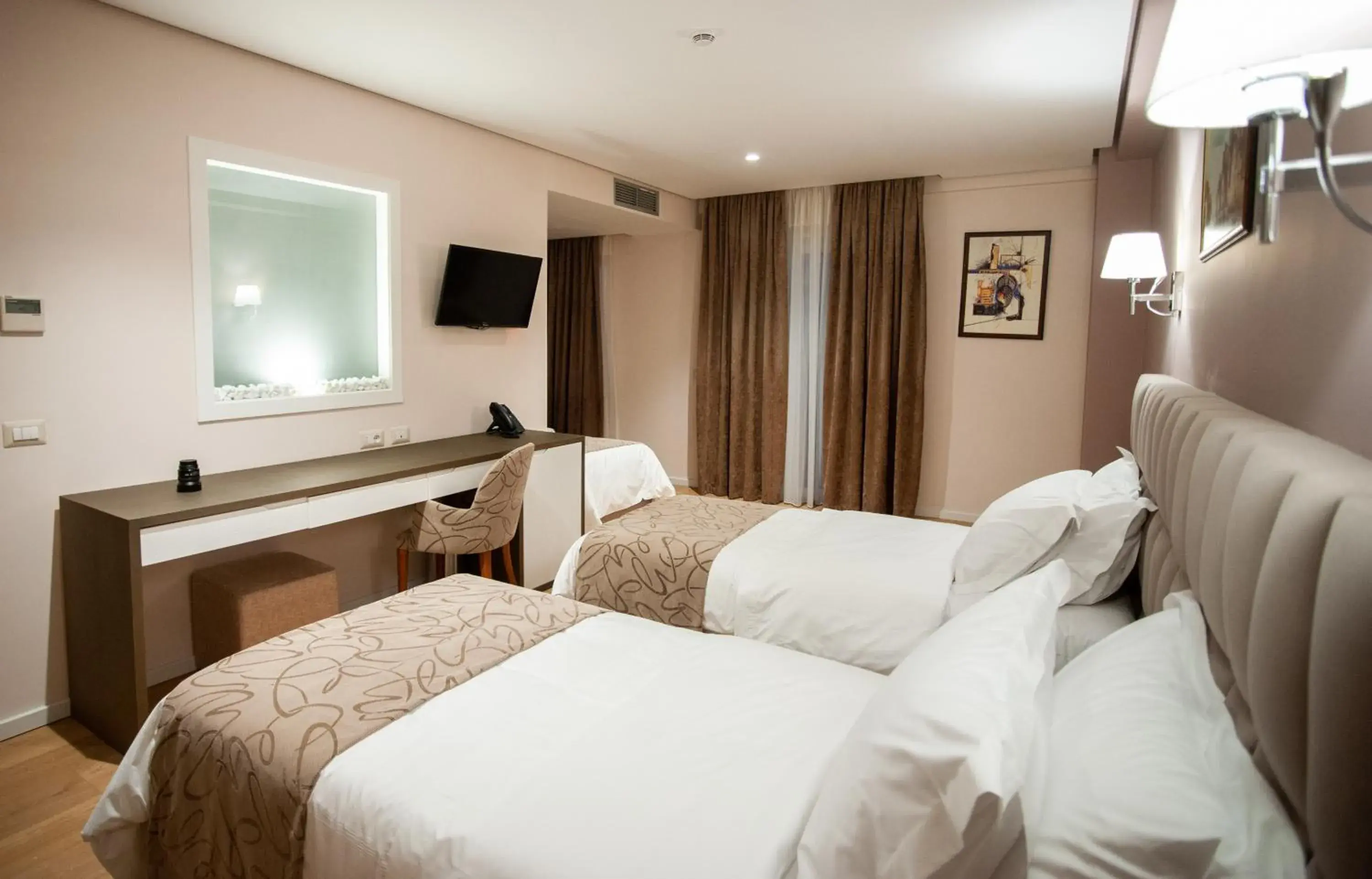 Twin Room with Balcony in Doanesia Premium Hotel & Spa Twin Room with Balcony in Doanesia Premium Hotel & Spa