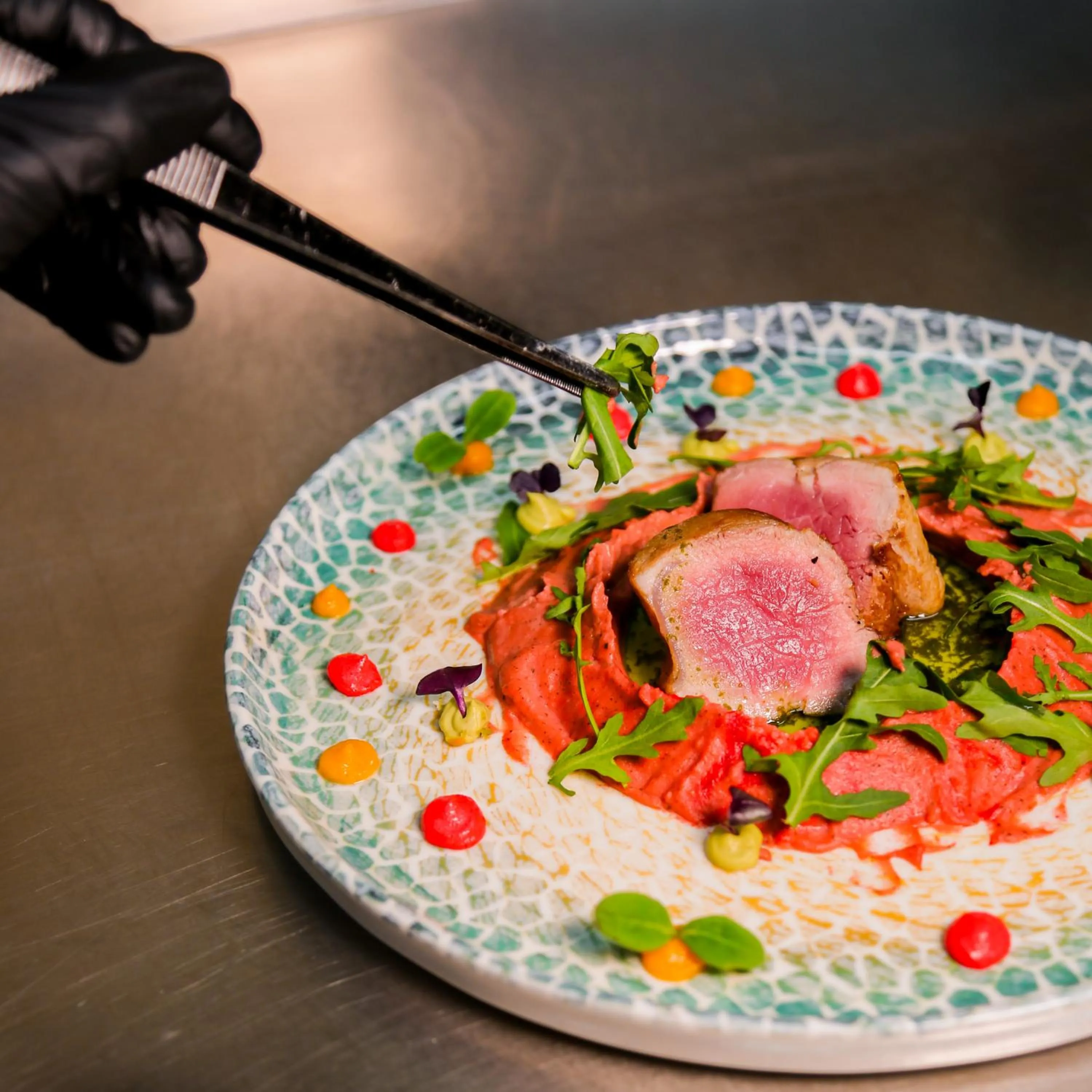 Restaurant/places to eat in Doanesia Premium Hotel & Spa