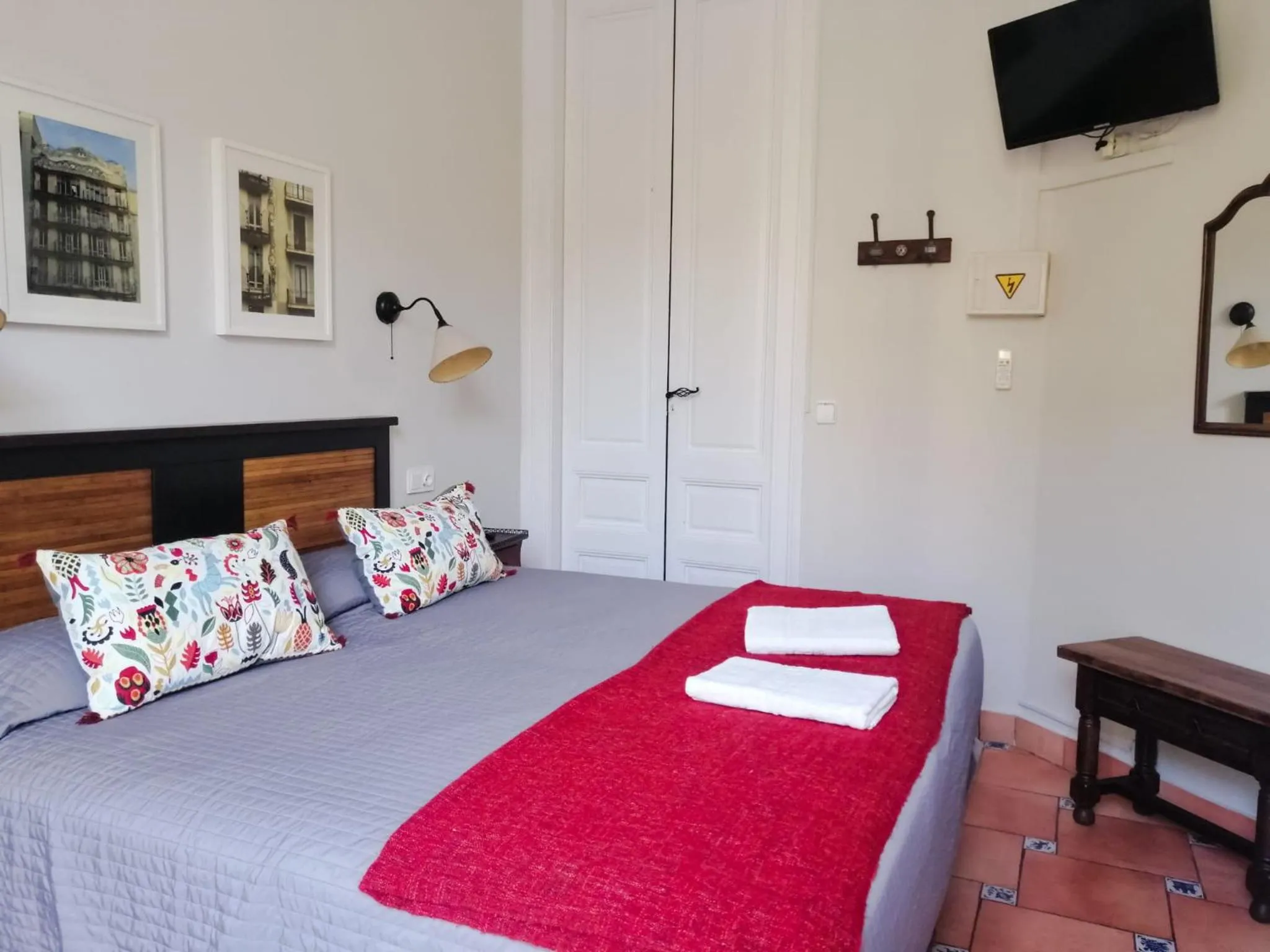 Bed in Casa Consell Gran Via, Guest House