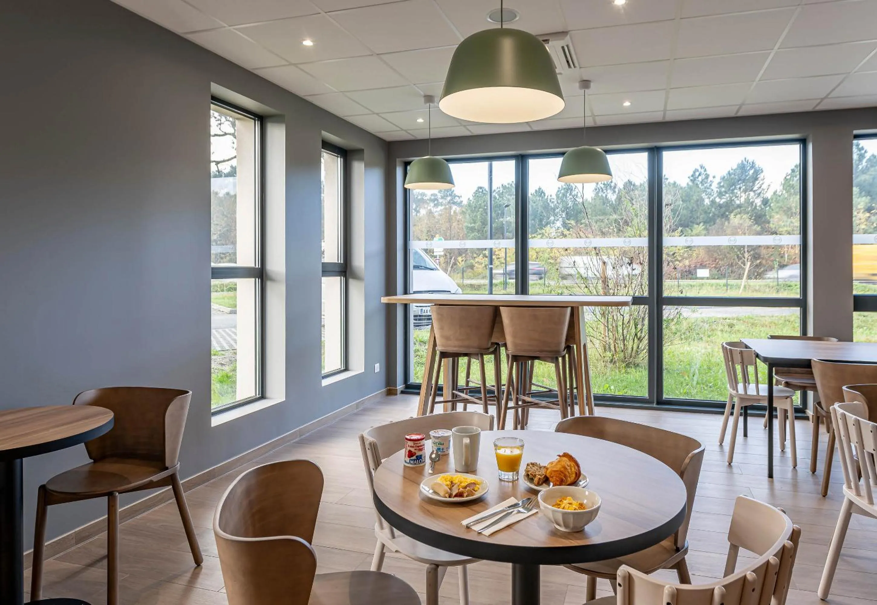 Restaurant/places to eat in B&B HOTEL Bordeaux Saint André de Cubzac