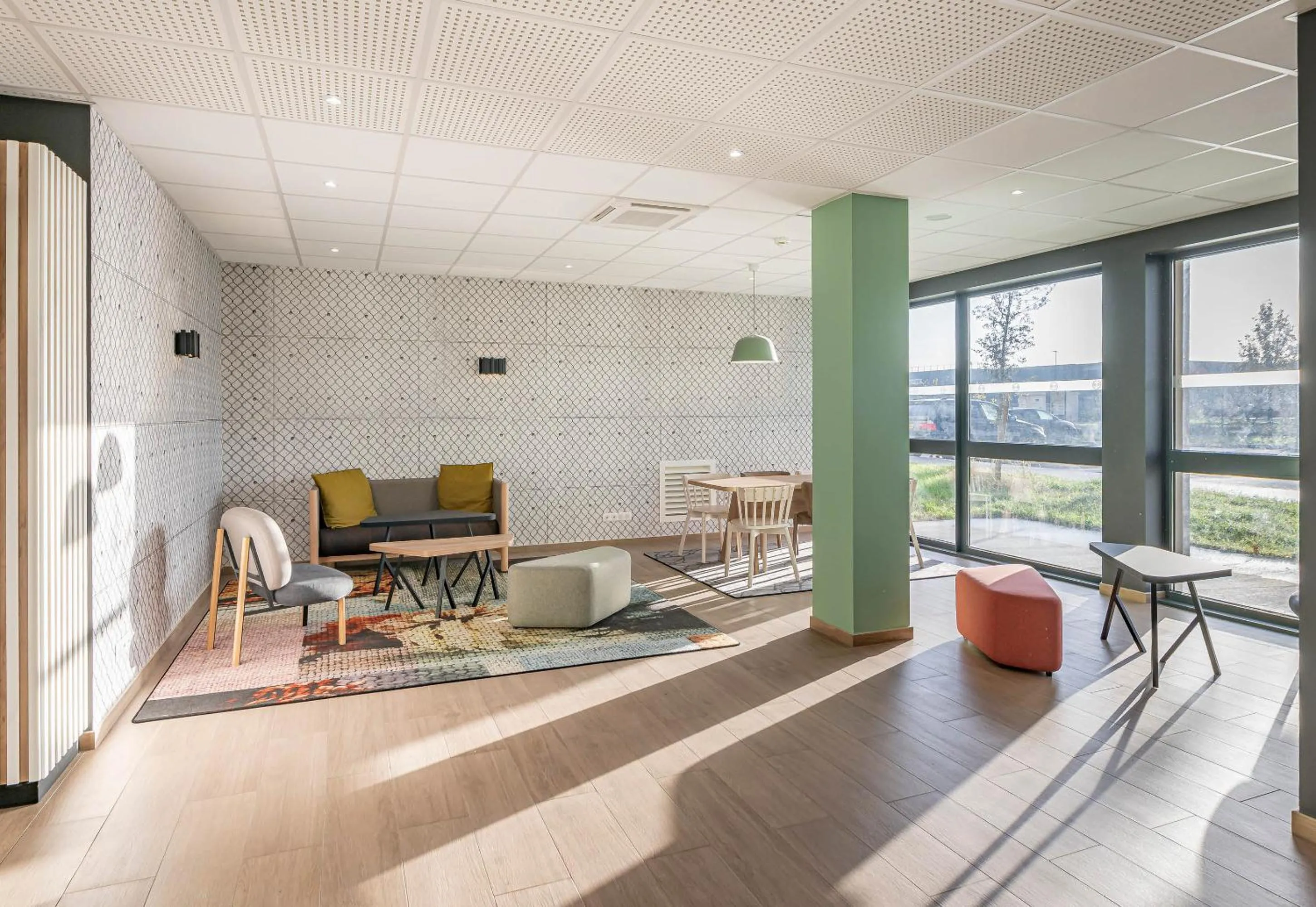 Lobby or reception in B&B HOTEL Bordeaux Saint André de Cubzac