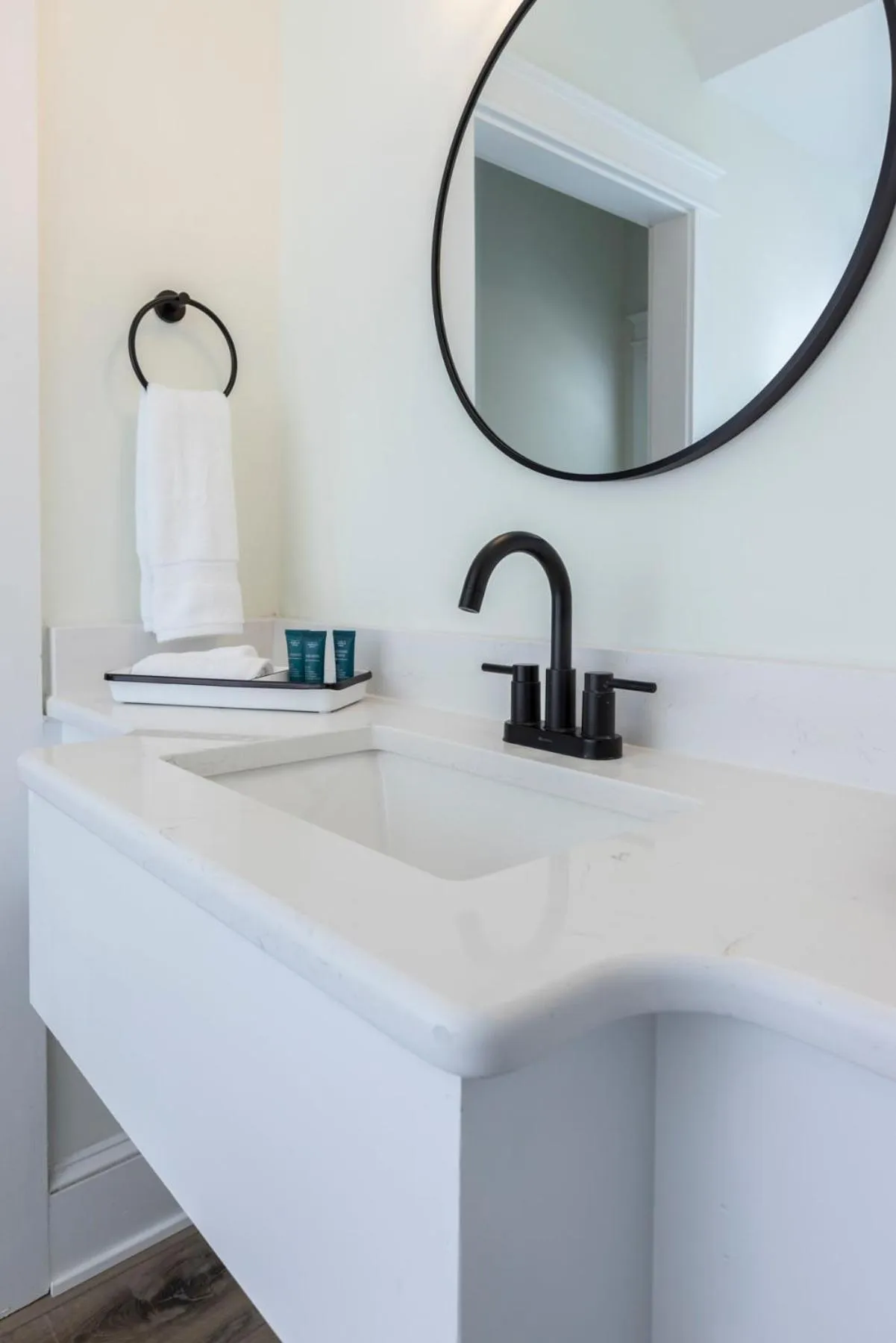 The Waverly 100 Inn at Old Beach