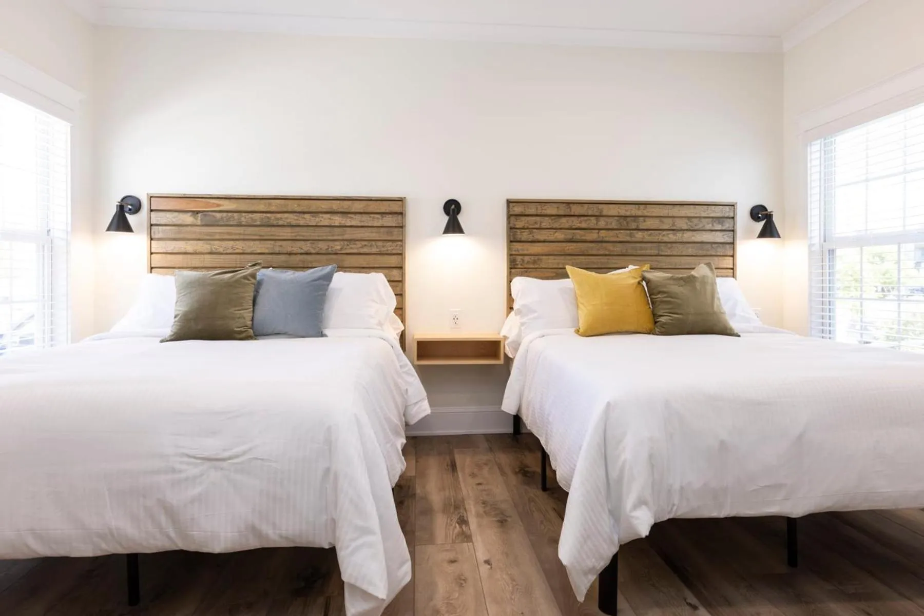 Bed in Newcastle 106 Inn at Old Beach