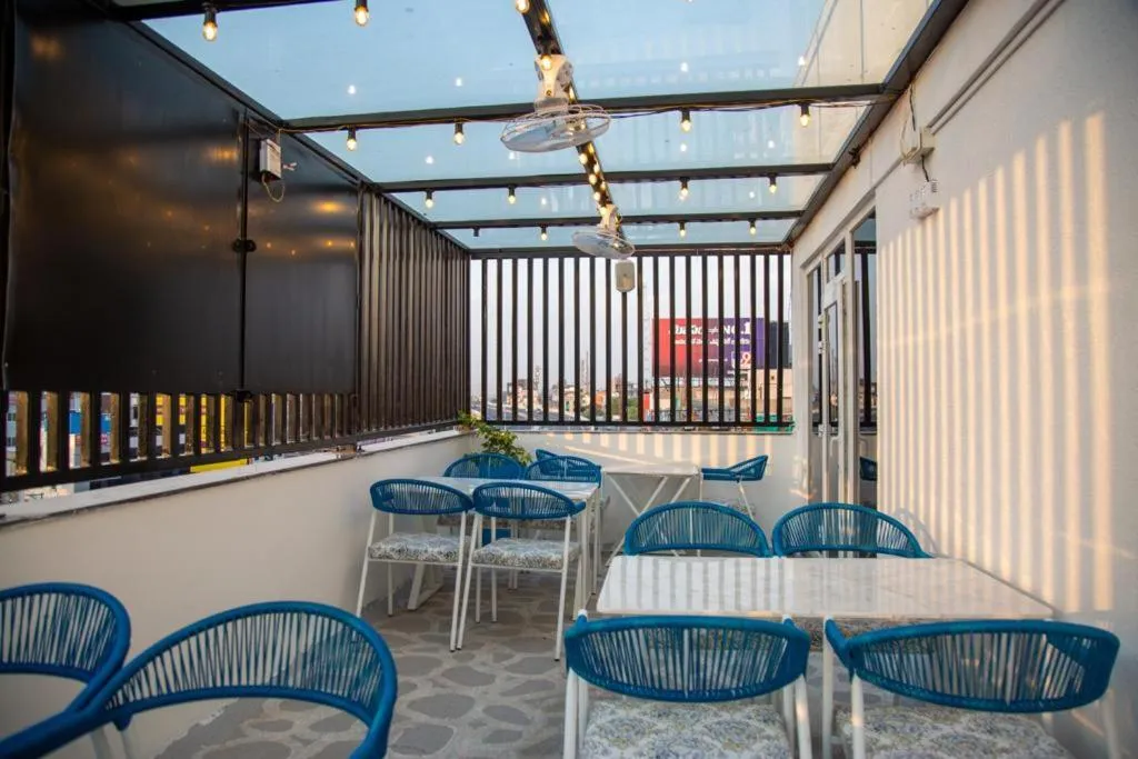 Property building in Hotel Lake View Airport zone