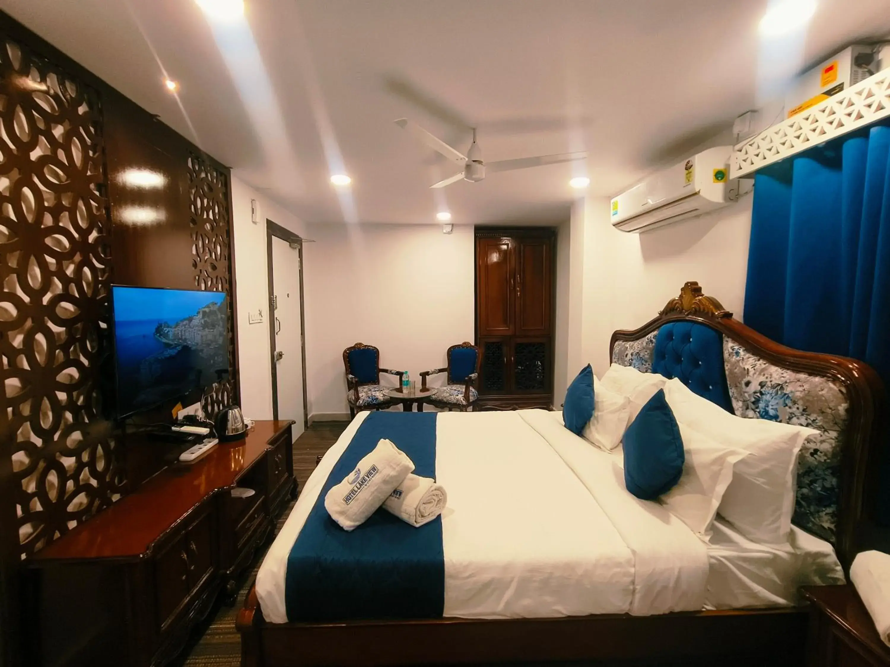 Premium Room in Hotel Lake View Airport zone Premium Room in Hotel Lake View Airport zone