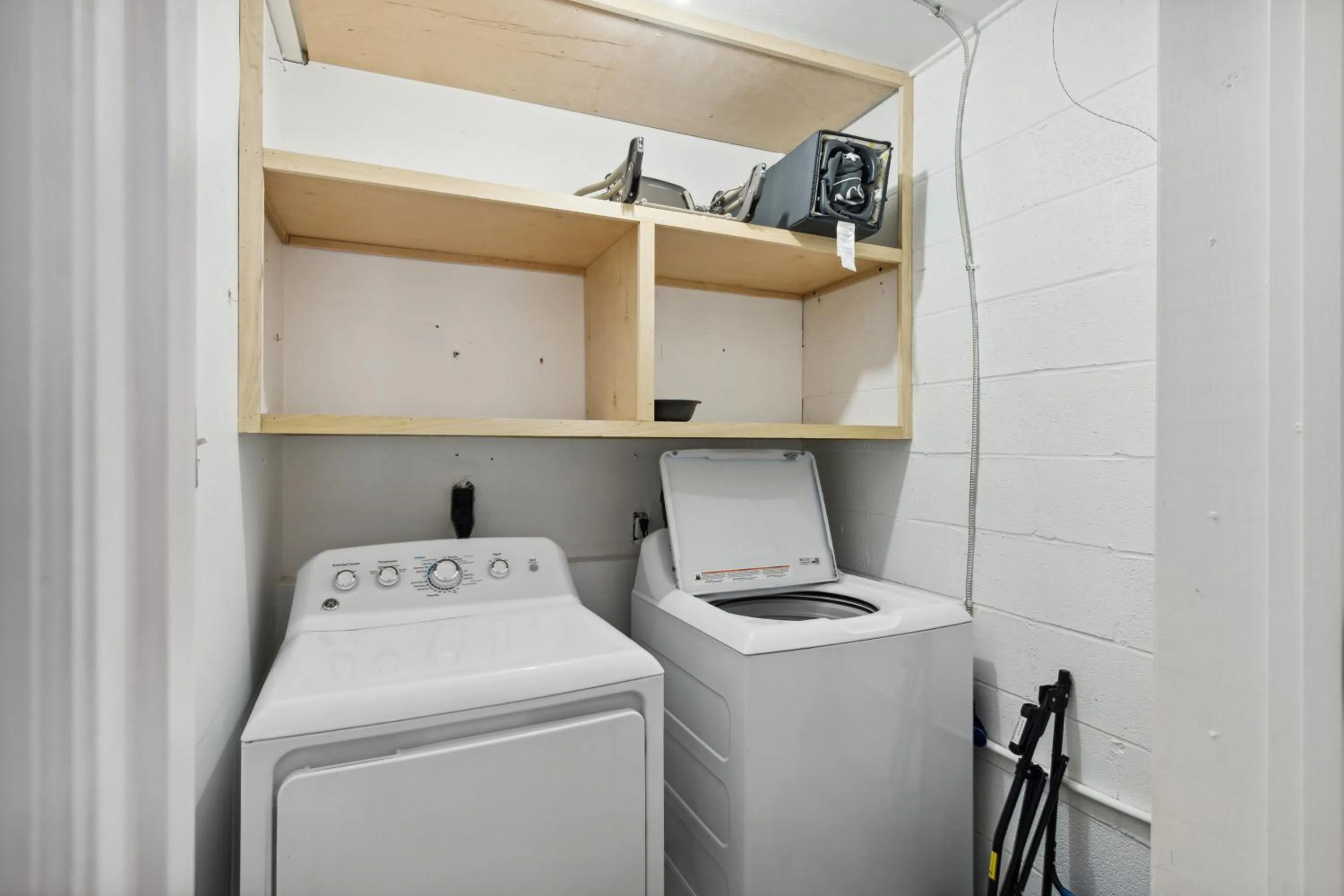 Folly Vacation Great Location, Vintage and Fun 120 Unit A