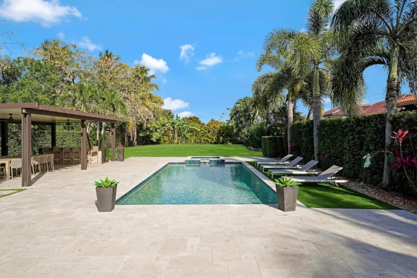 Luxury home w pool by PMI