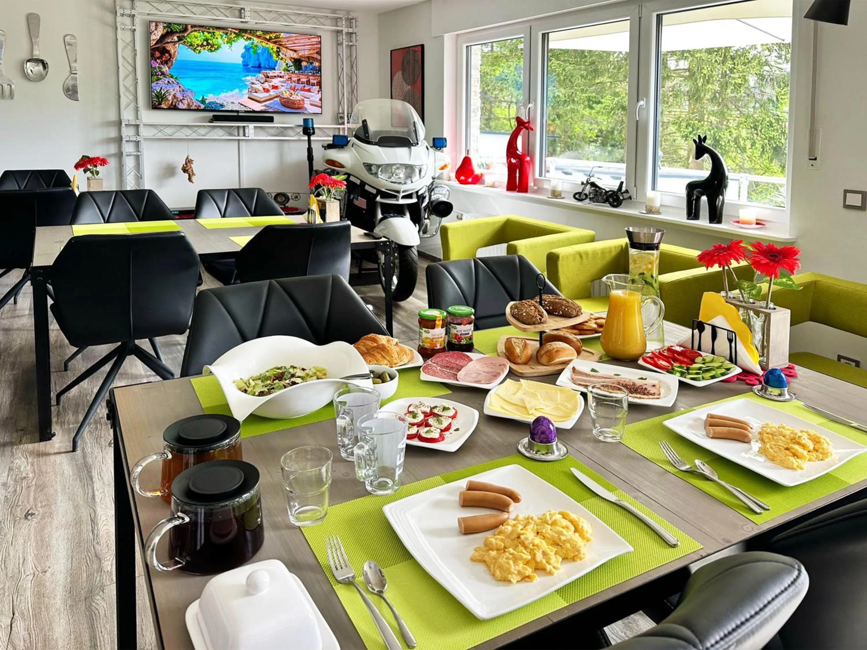 Restaurant/places to eat in Gästehotel Lucendi Premium Lounge