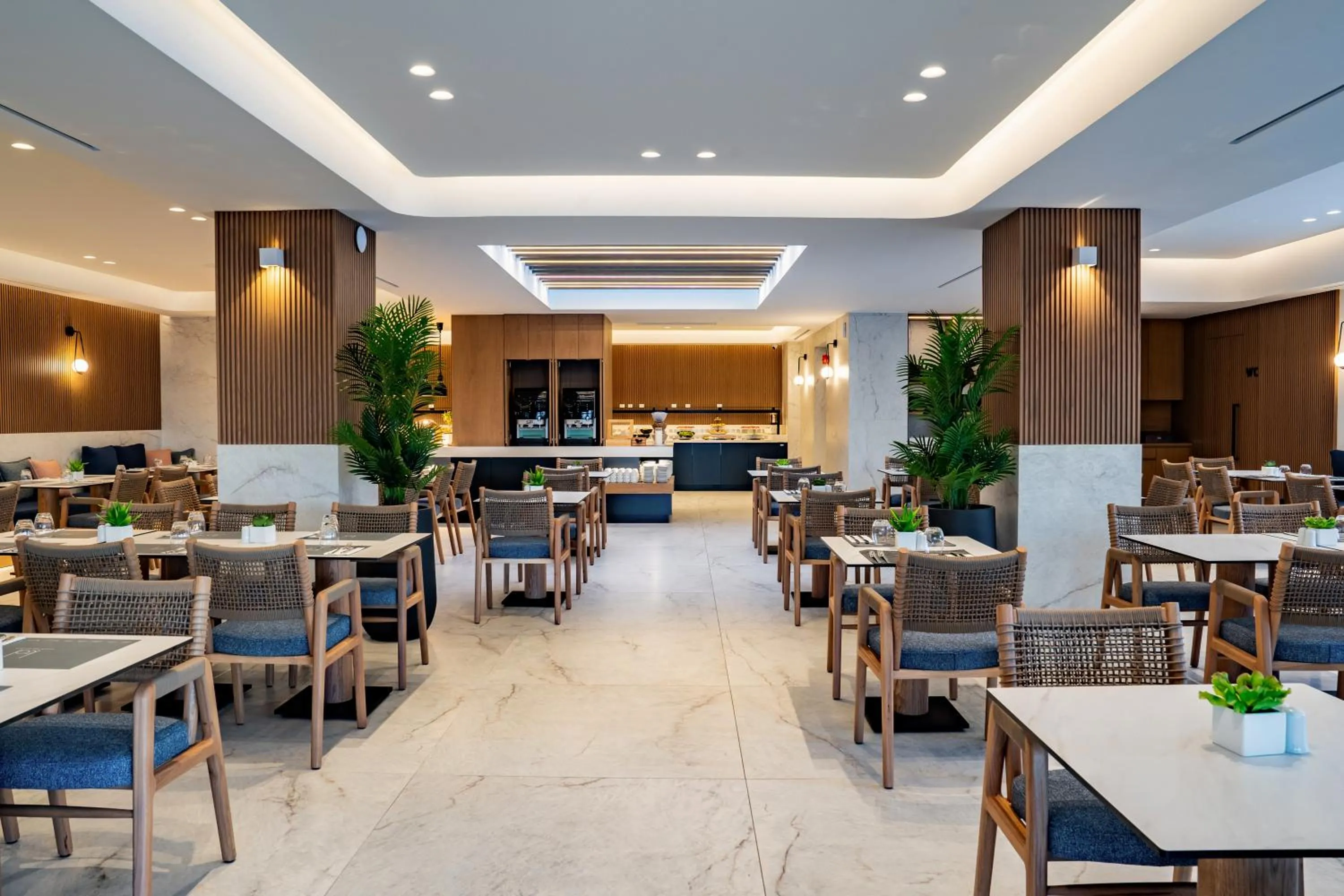 Restaurant/places to eat in El Greco Resort & Spa