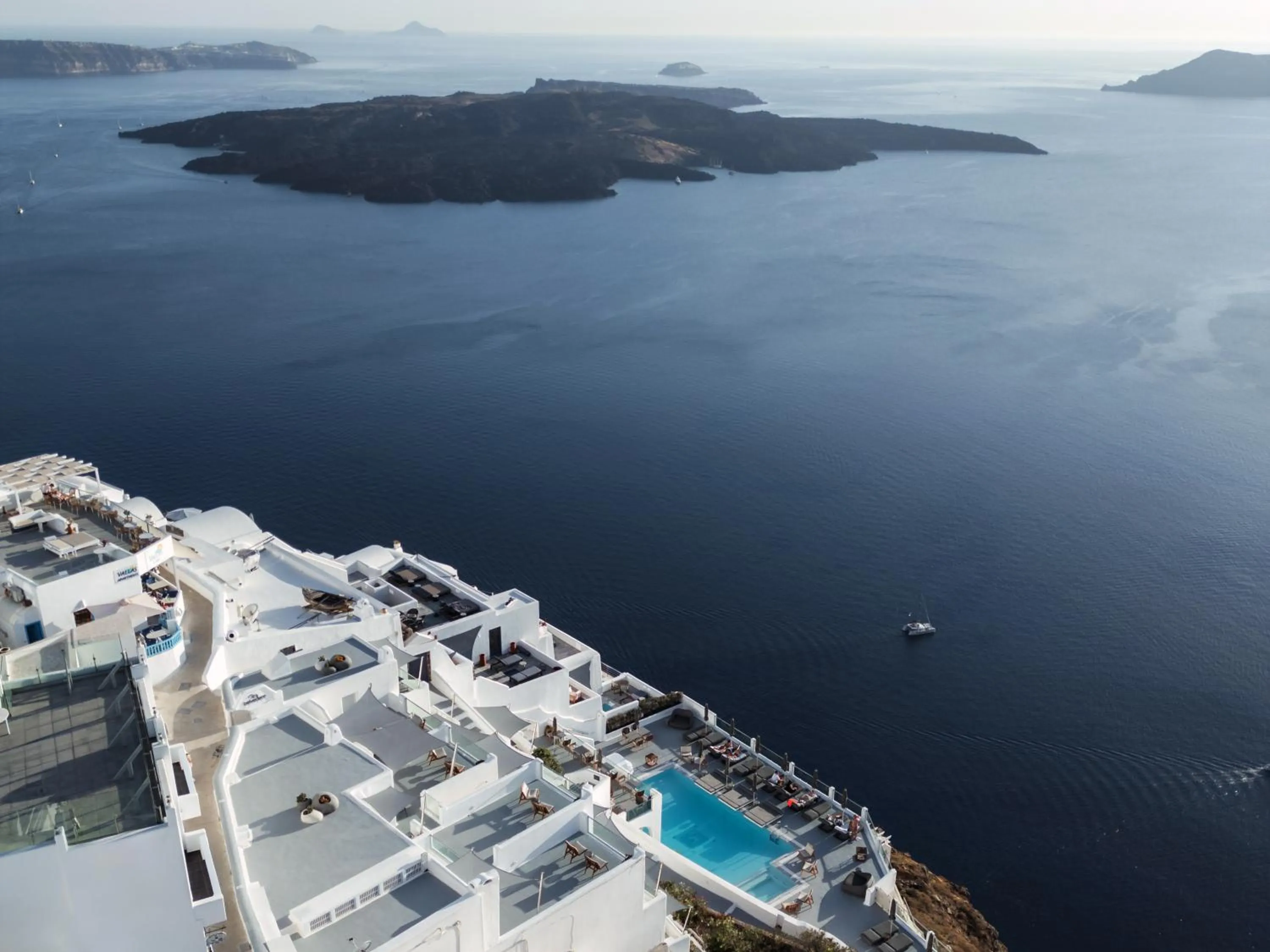 Property building in Belvedere Suites