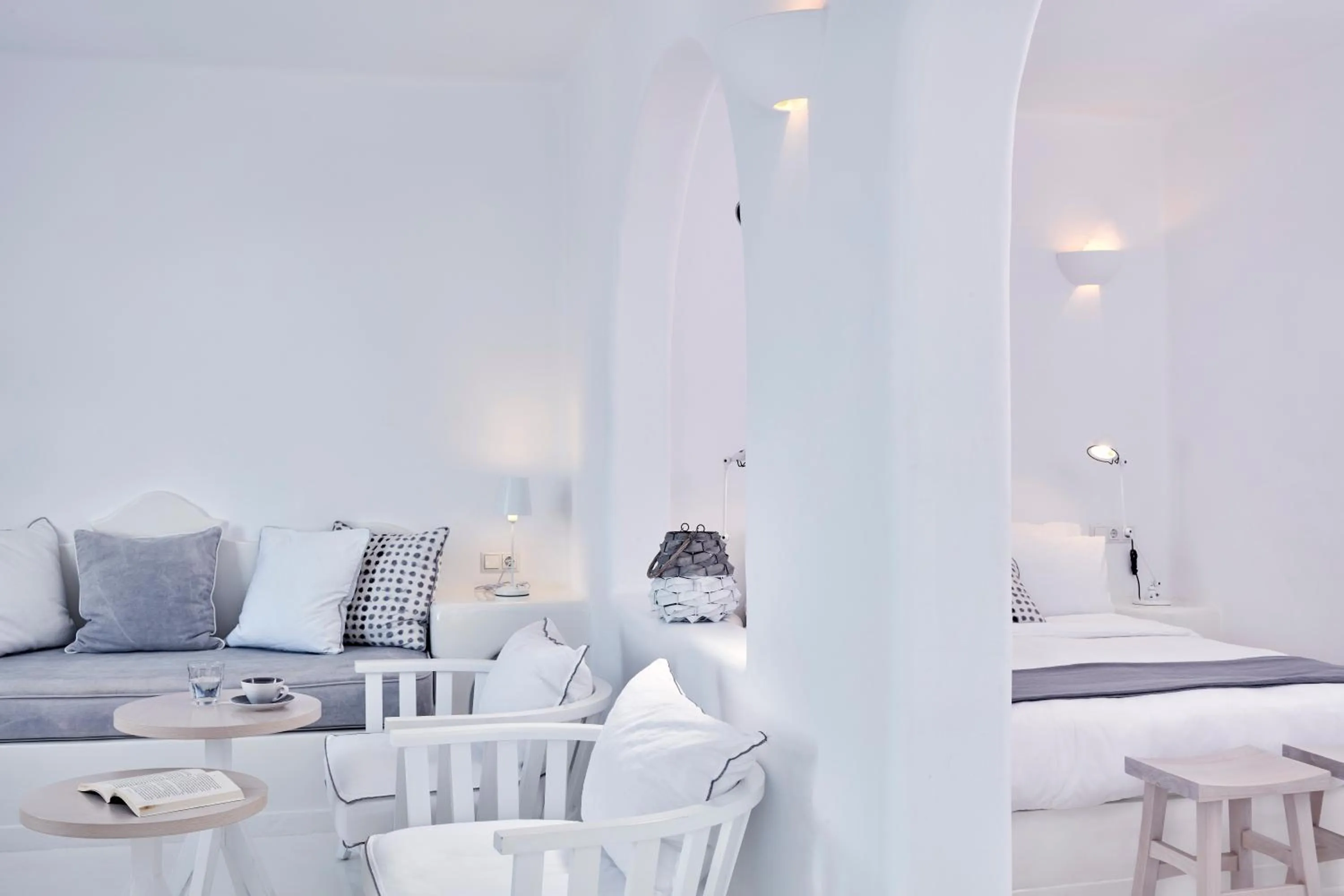 Bed in Cliff Side Suites