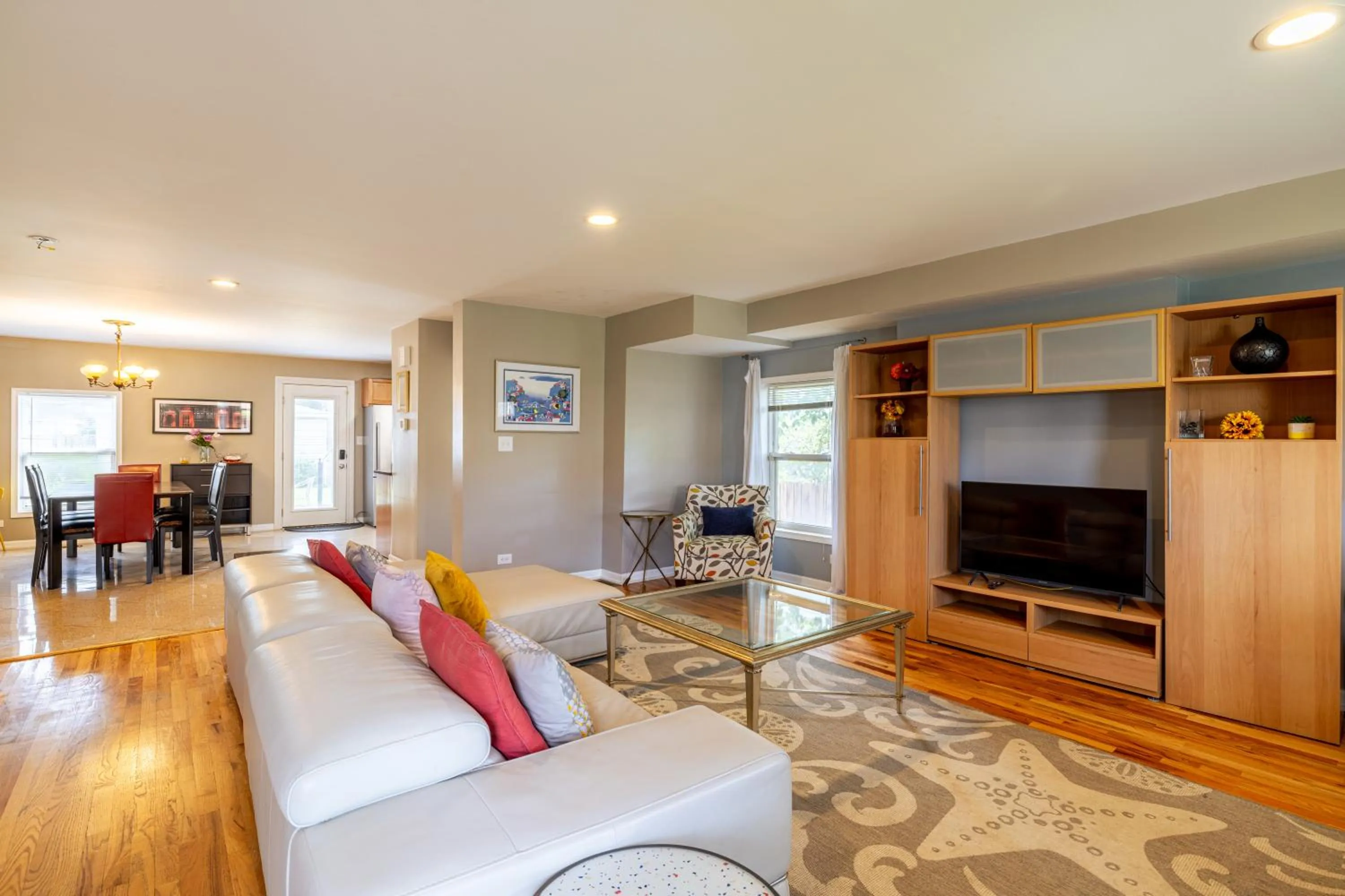 Living room in Spacious Row Home next Transit near Downtown w Parking