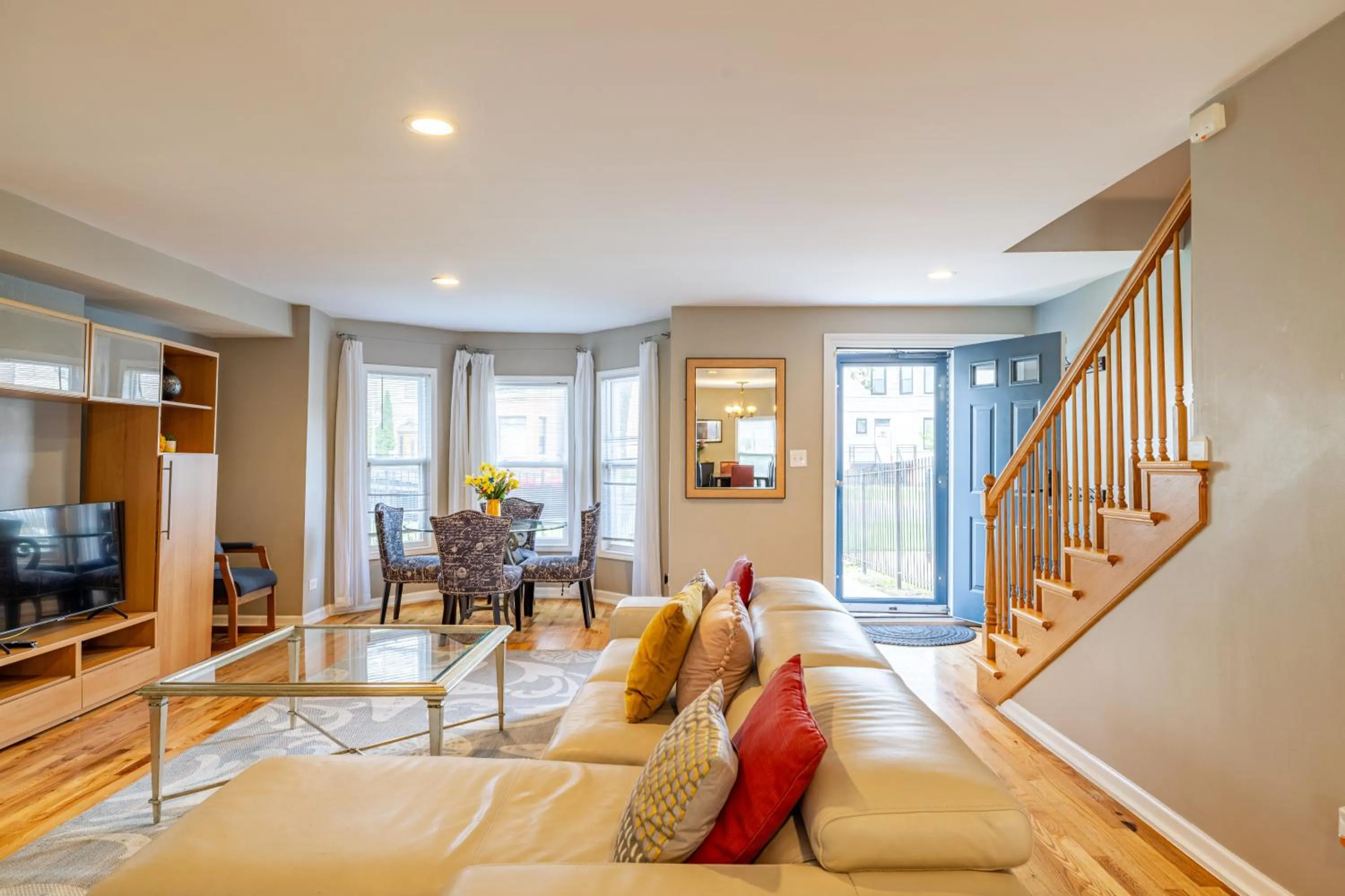 Living room in Spacious Row Home next Transit near Downtown w Parking