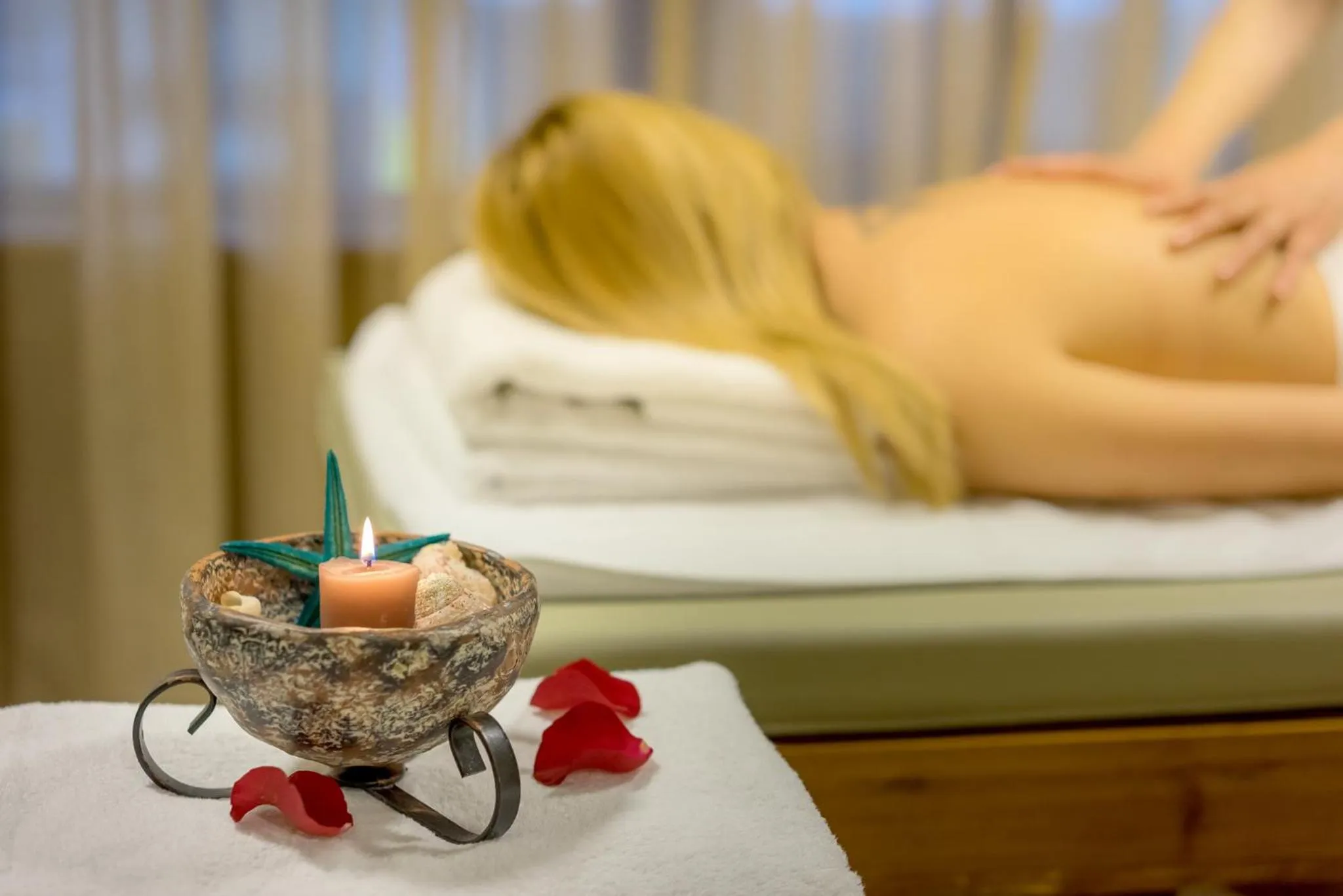 Massage in Kyma Suites Beach Hotel