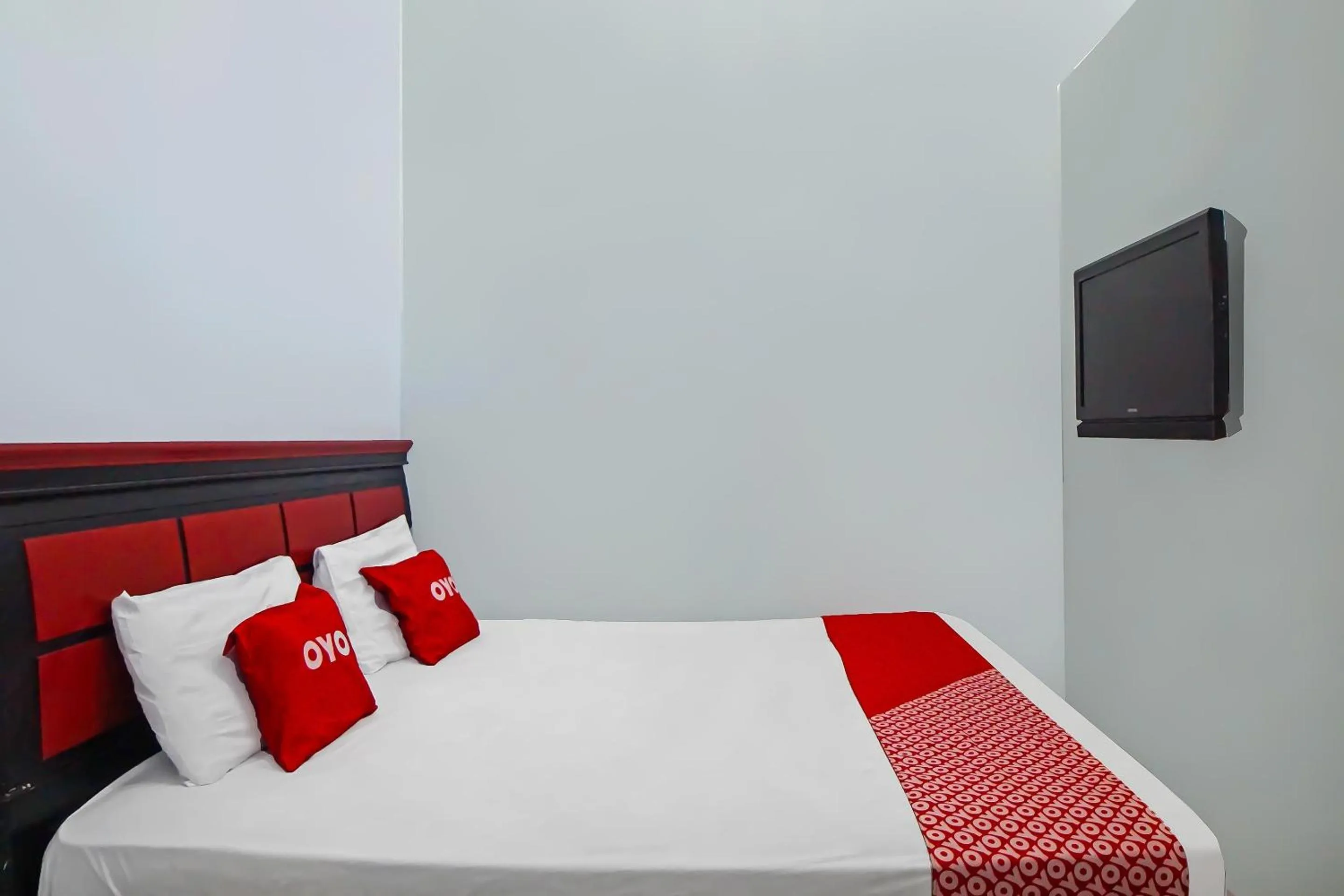 Bedroom, Bed in Hotel O Homestay Vip