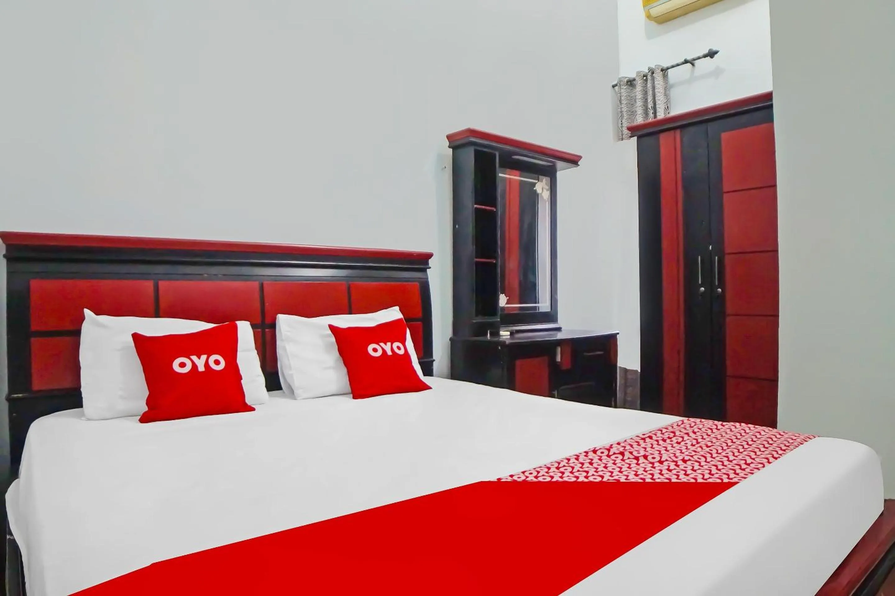 Bedroom, Bed in Hotel O Homestay Vip