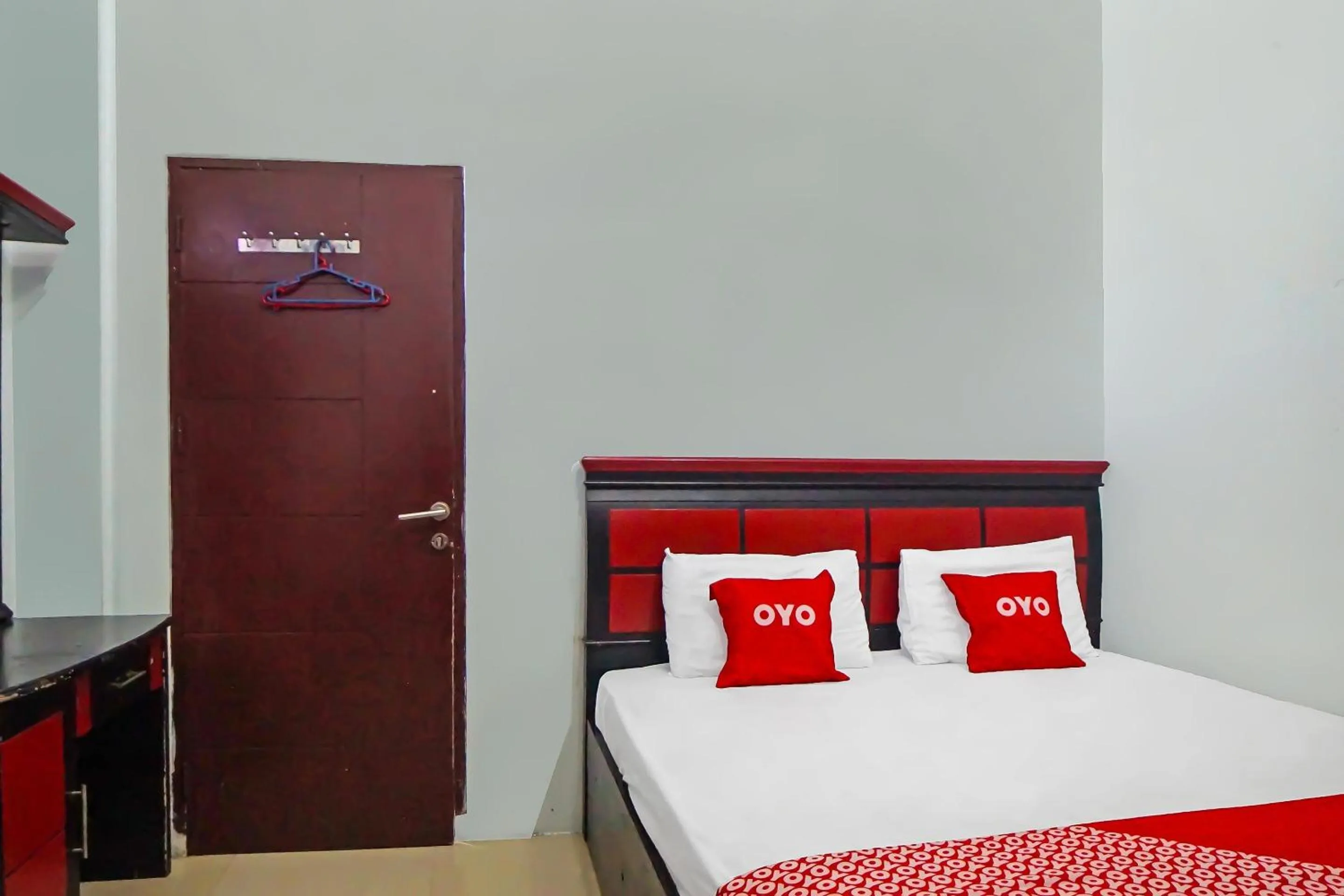 Bedroom, Bed in Hotel O Homestay Vip