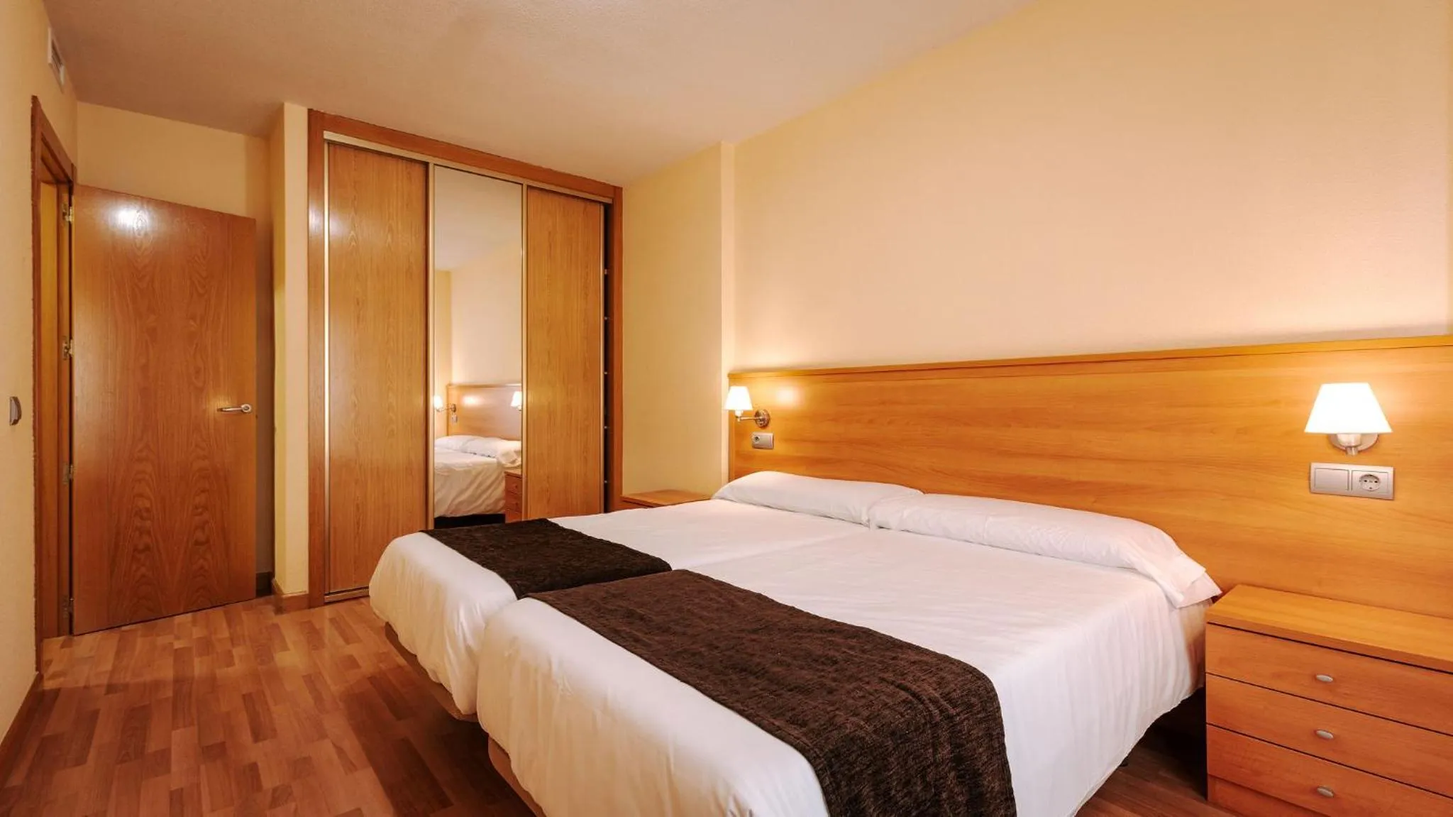 Bed in JCH Congreso Apartamentos