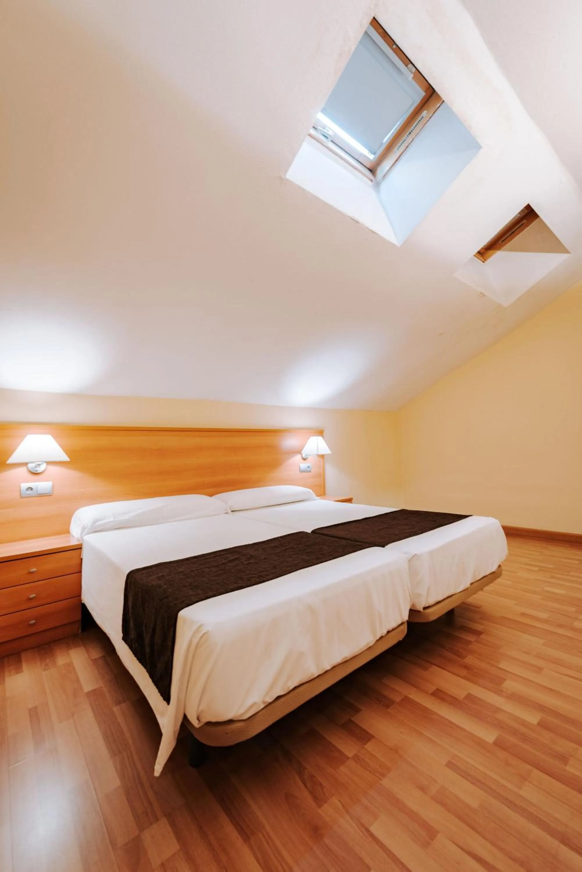 Photo of the whole room, Bed in JCH Congreso Apartamentos