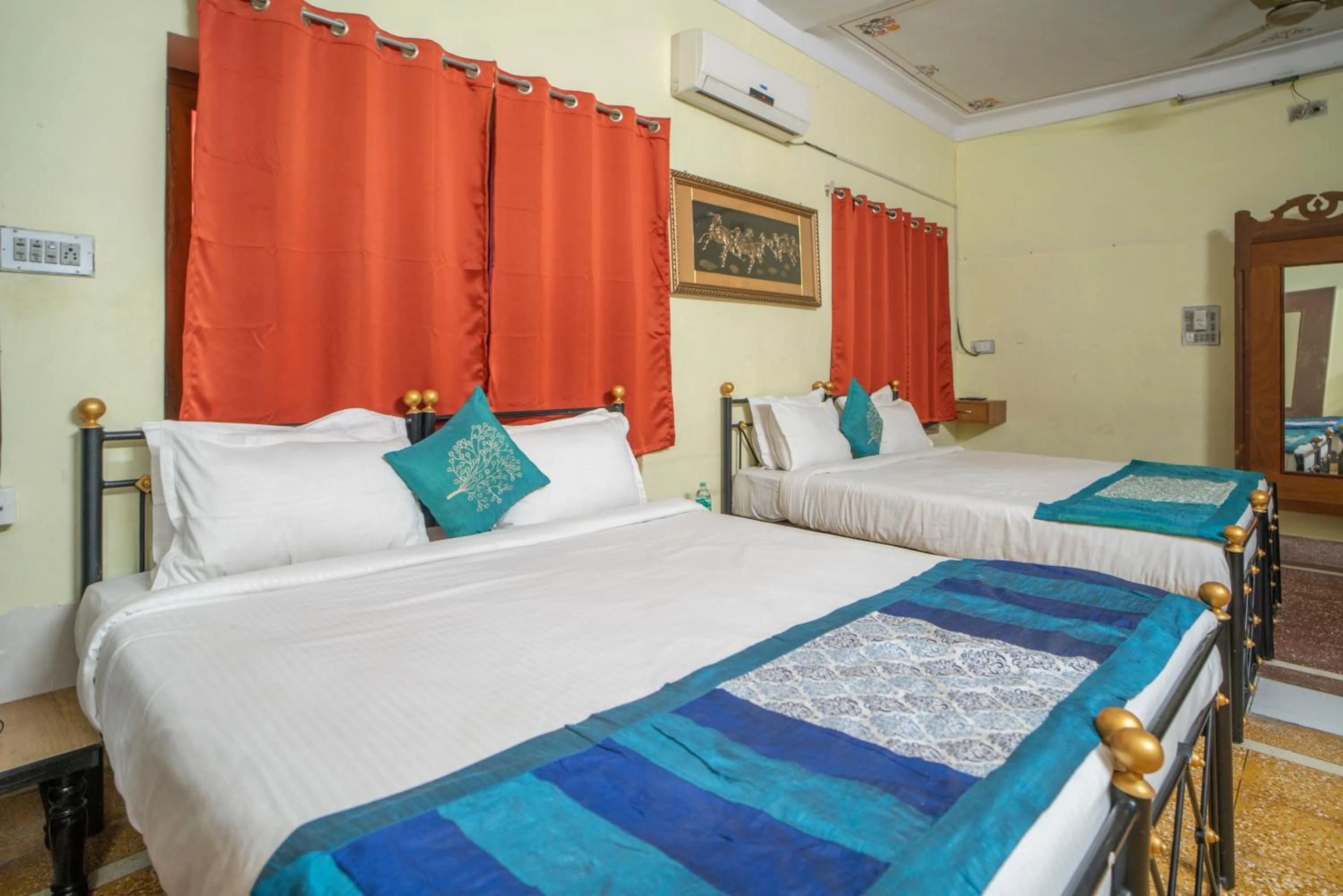 Bedroom, Bed in Hotel Ambavgarh Palace