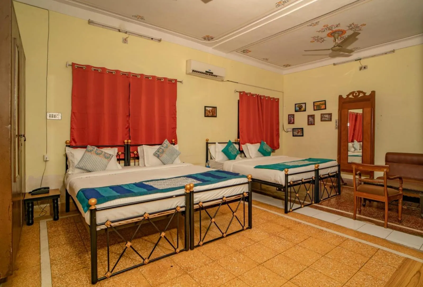 Photo of the whole room, Bed in Hotel Ambavgarh Palace