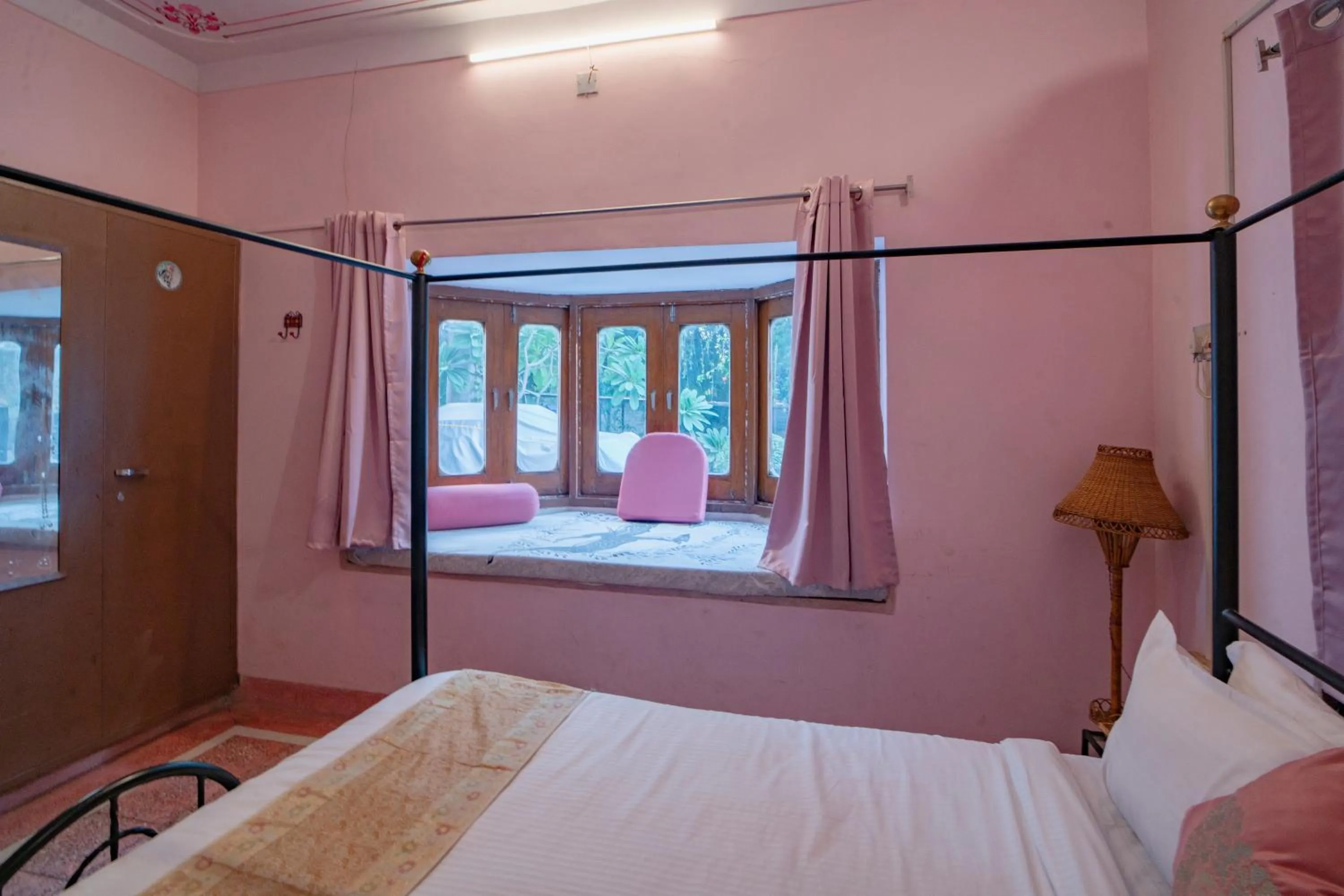 Balcony/Terrace, Bed in Hotel Ambavgarh Palace