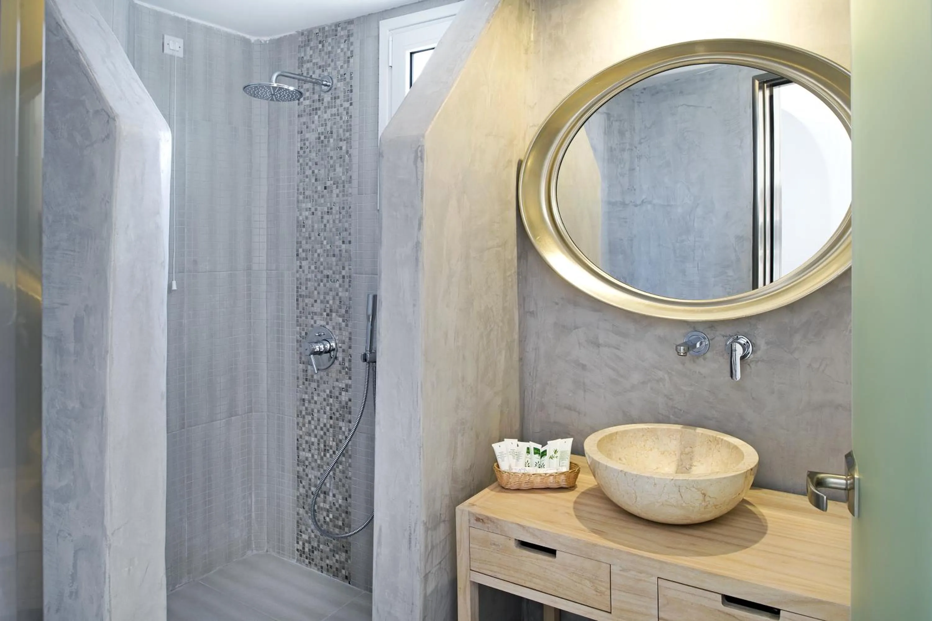 Bathroom in Aegean Plaza Hotel