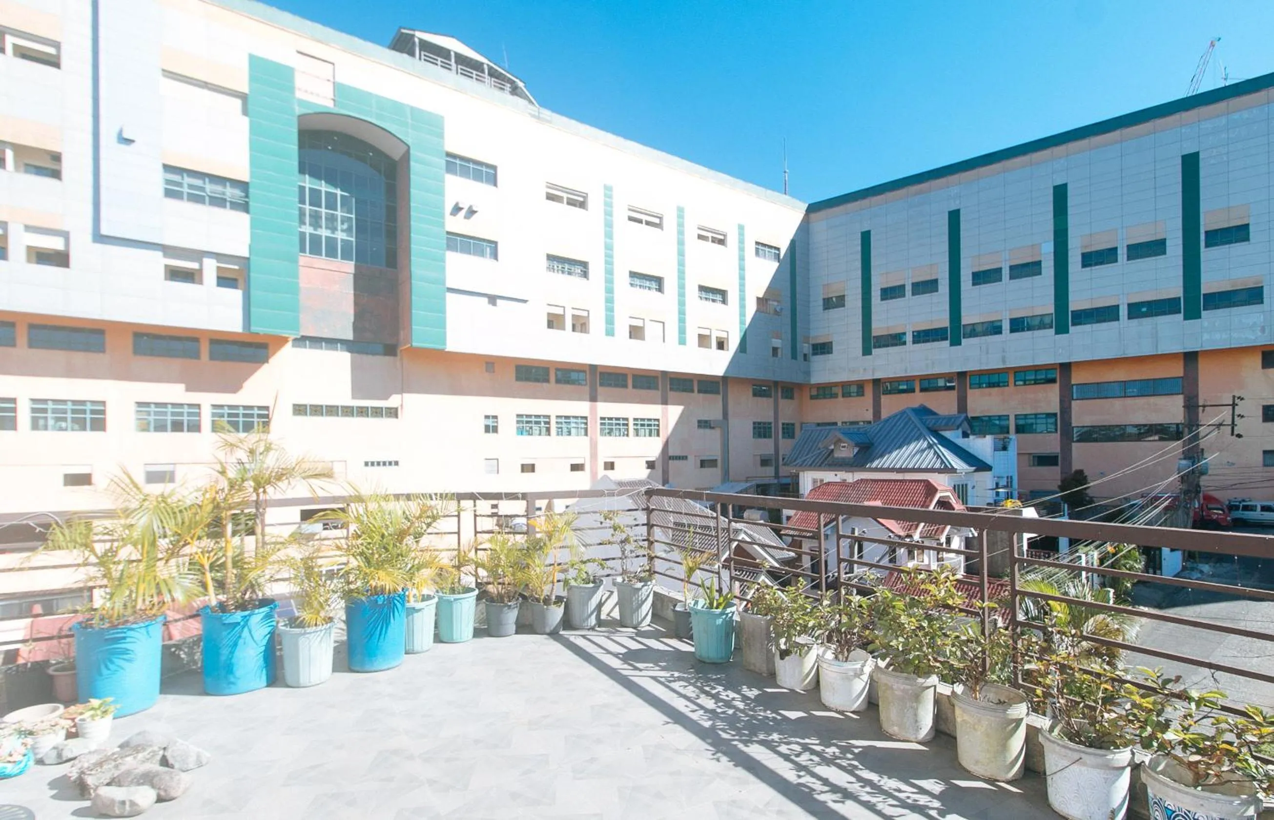 Day in RedDoorz Hostel @ Faes Transient House