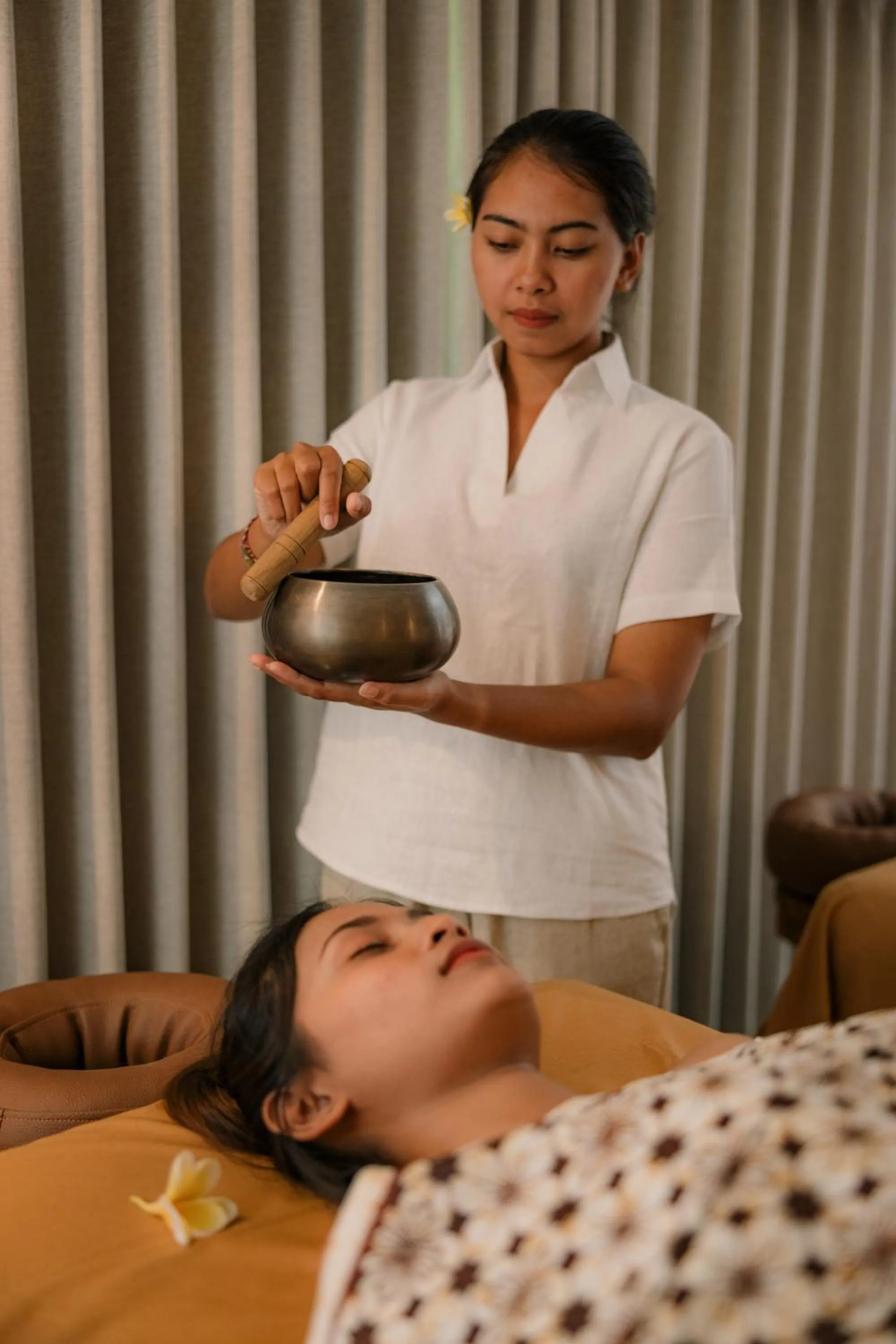 People in Horison Ume Suites & Villas