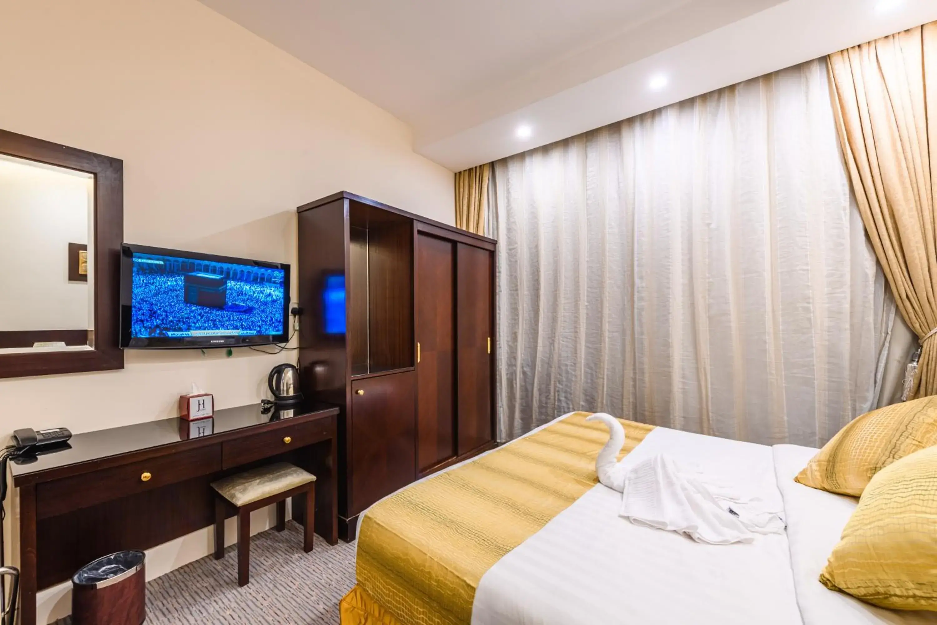 Twin Room with City View in Joury Al Mashaer Hotel Twin Room with City View in Joury Al Mashaer Hotel