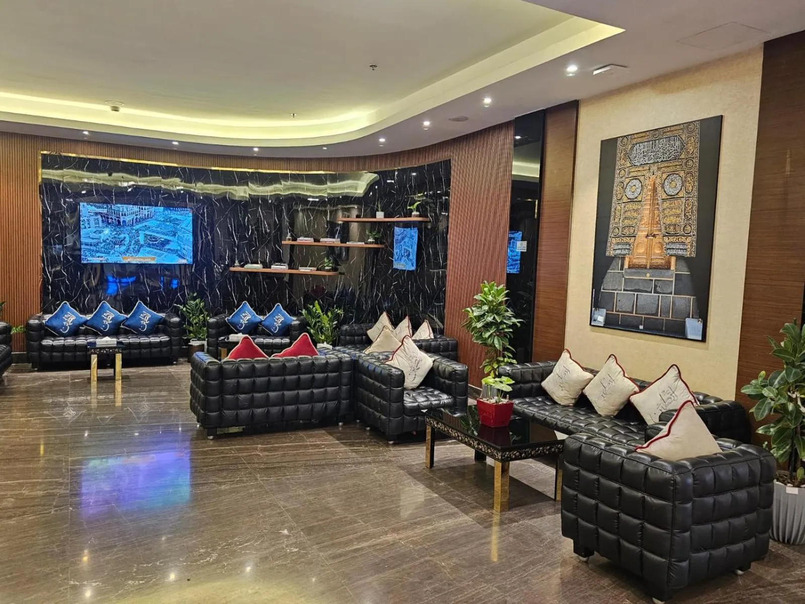 TV and multimedia in Joury Al Mashaer Hotel