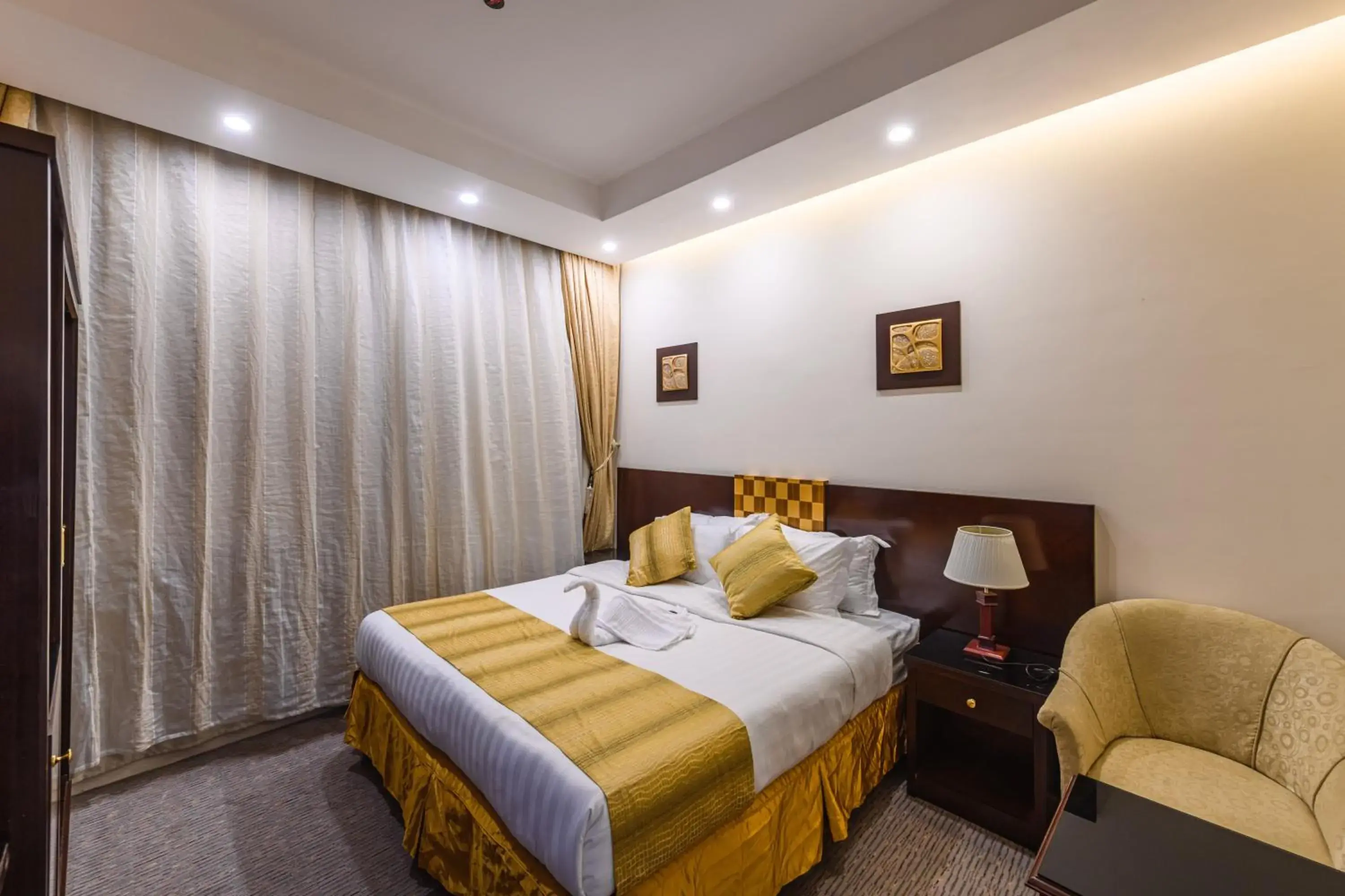 Deluxe Double or Twin Room with City View in Joury Al Mashaer Hotel Deluxe Double or Twin Room with City View in Joury Al Mashaer Hotel