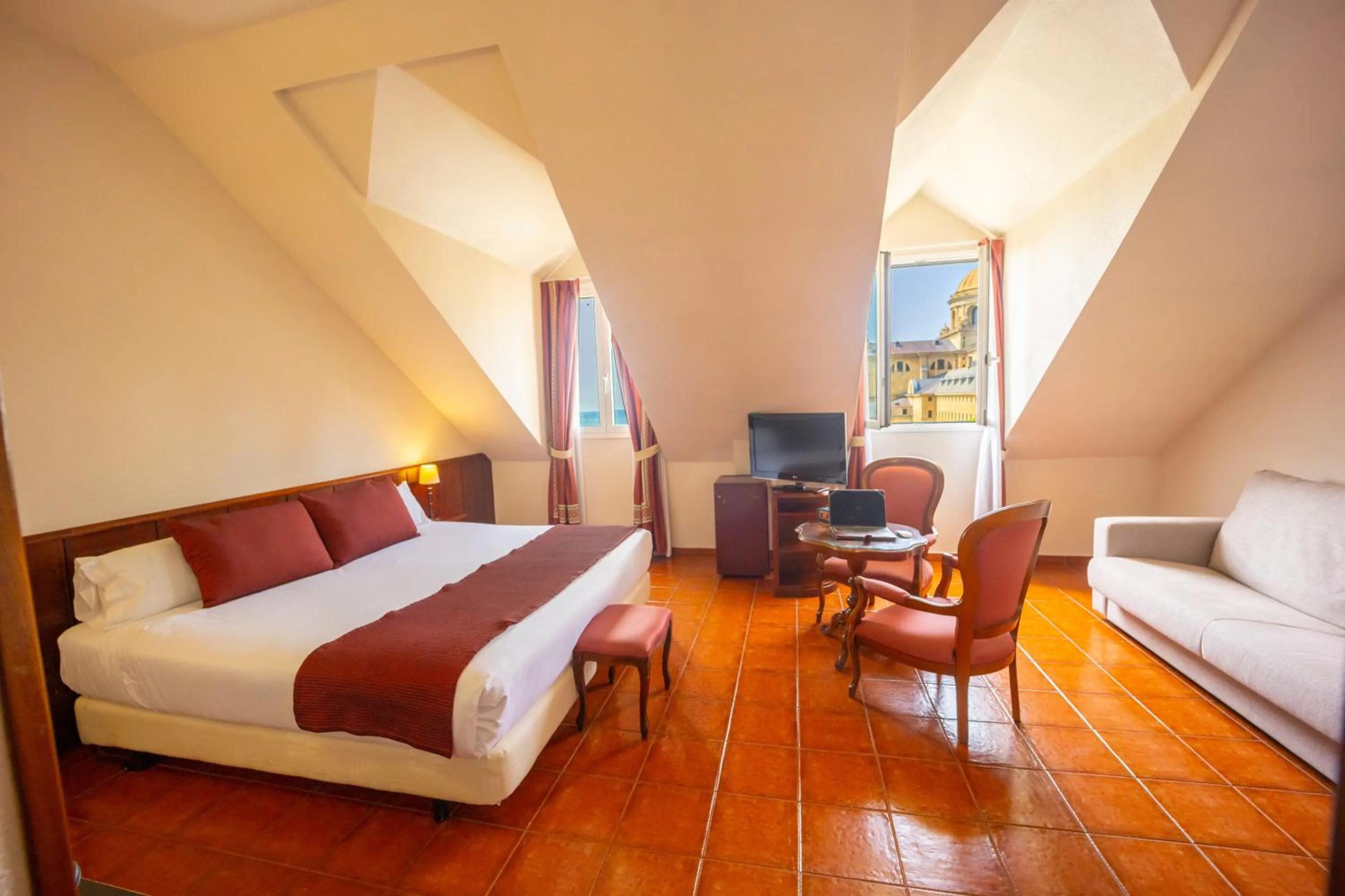 Photo of the whole room, Bed in Hotel Florida