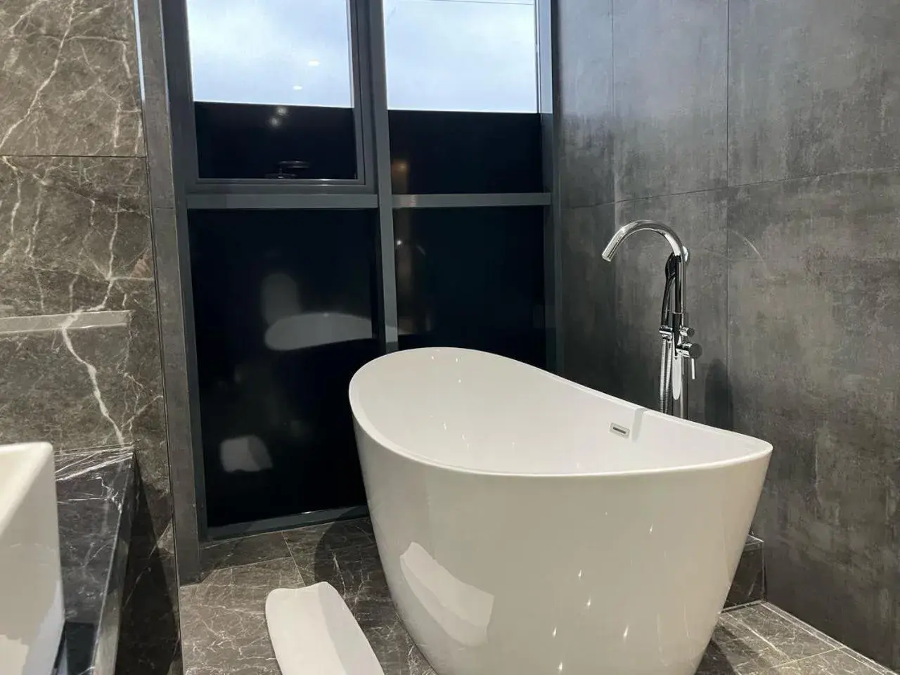 Deluxe Double or Twin Room in Sofia International Hotel Deluxe Double or Twin Room in Sofia International Hotel