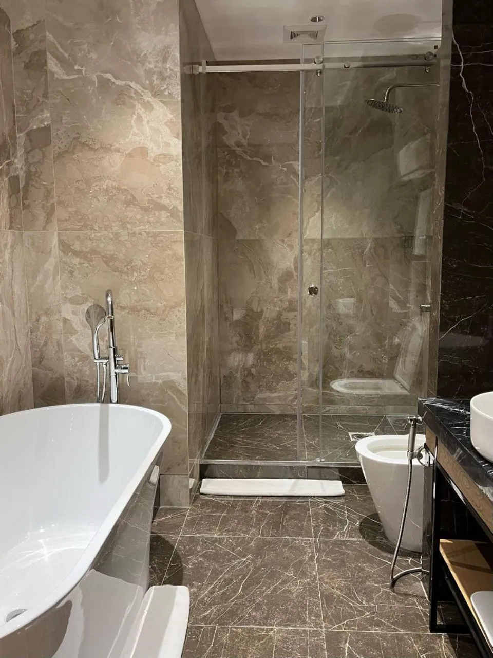 Shower in Sofia International Hotel