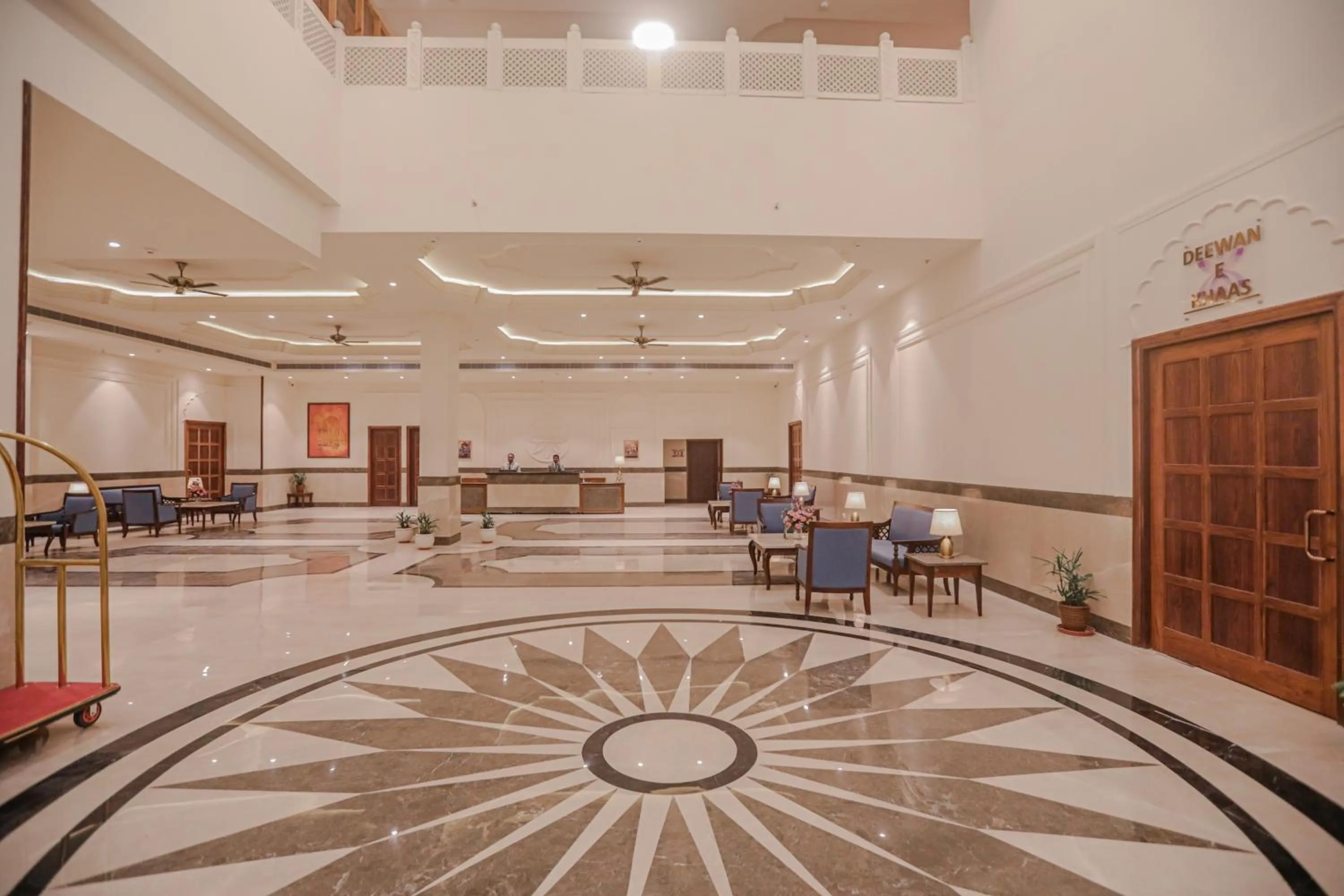 Lobby or reception in Regenta City Vilas Palace Ambala