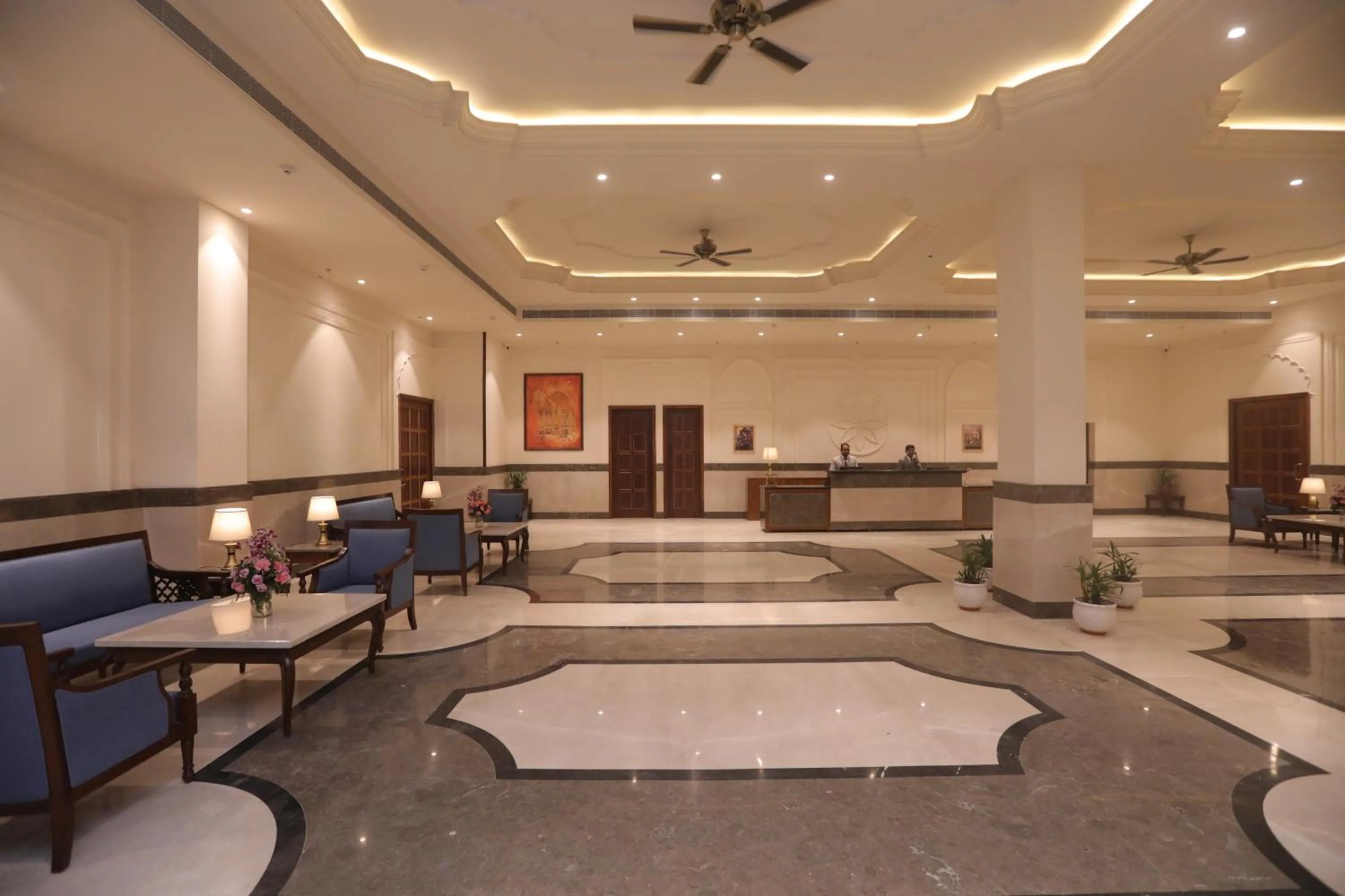 Lobby or reception in Regenta City Vilas Palace Ambala