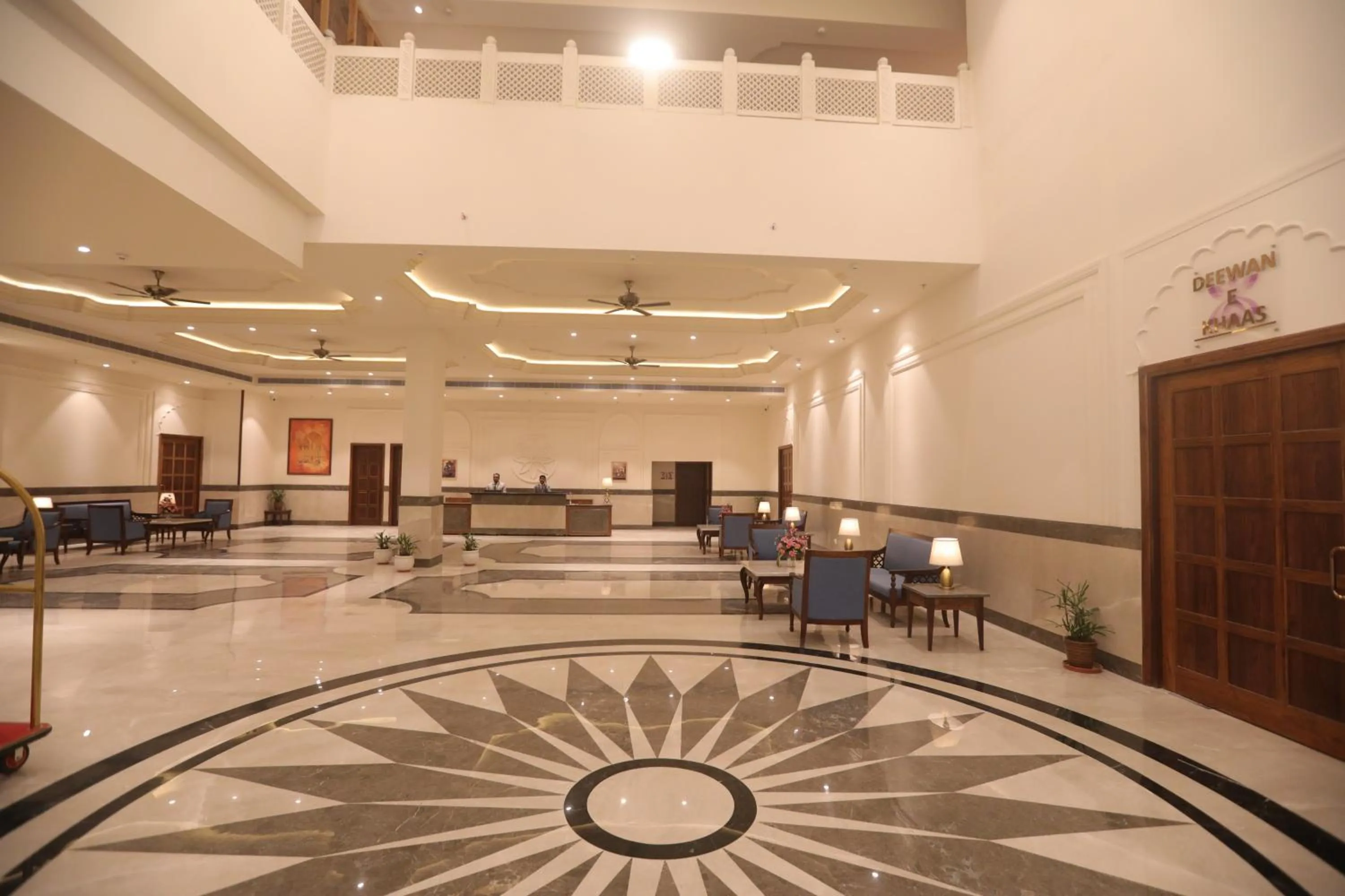 Lobby or reception in Regenta City Vilas Palace Ambala