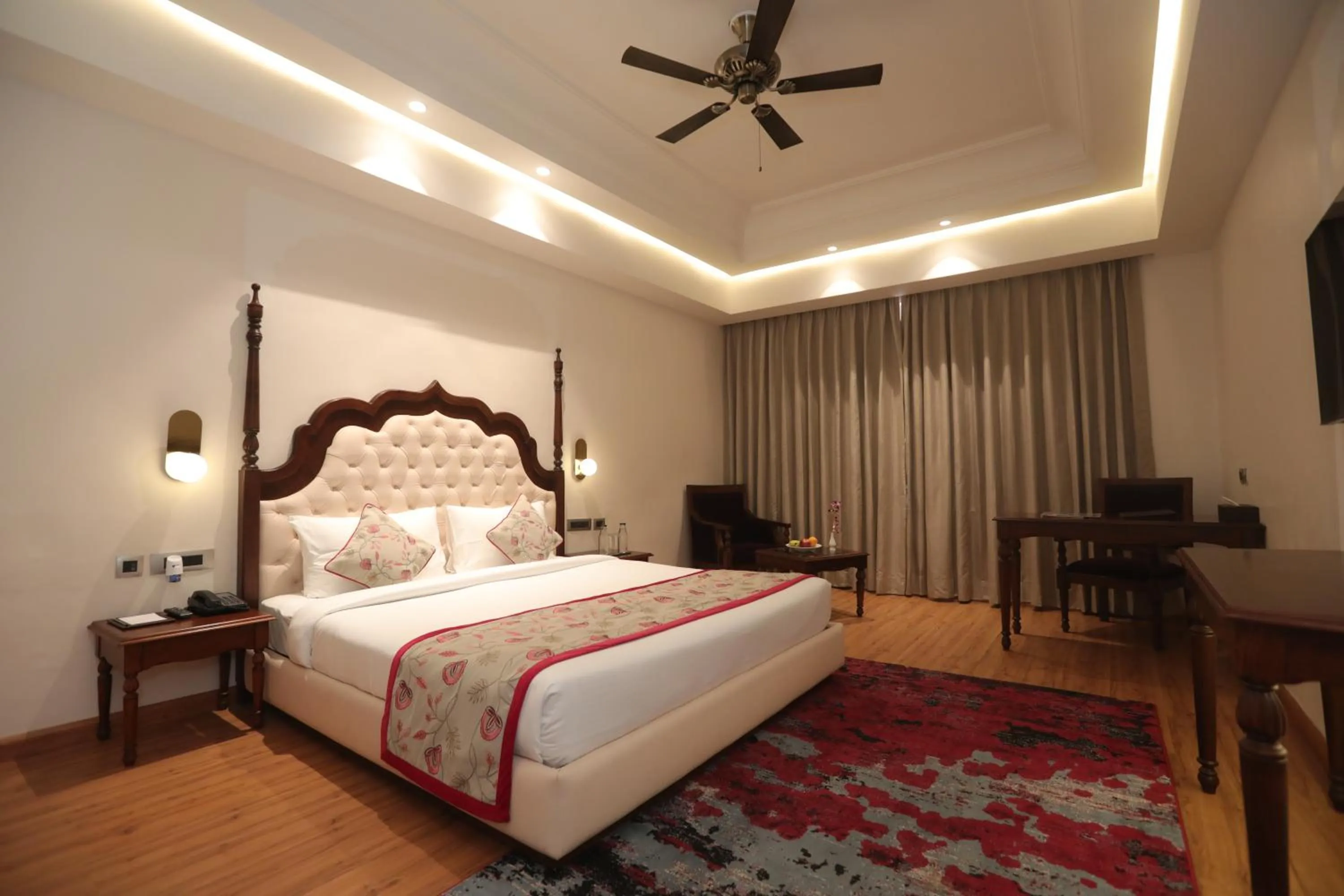 Photo of the whole room, Bed in Regenta City Vilas Palace Ambala